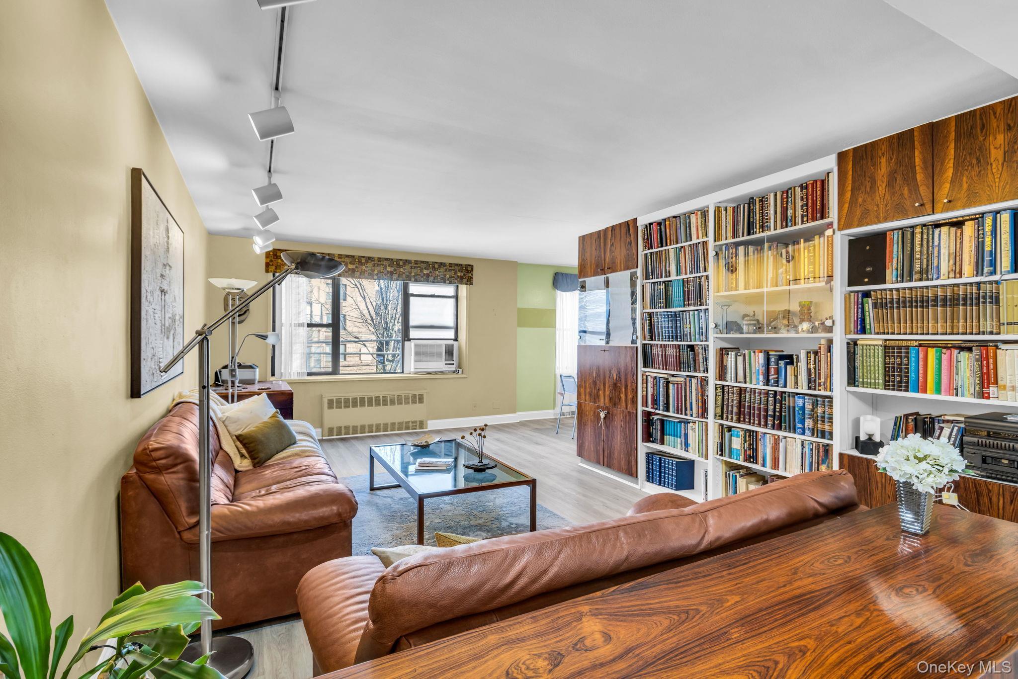 Coop Johnson Bronx, NY 10463, MLS-951901-7