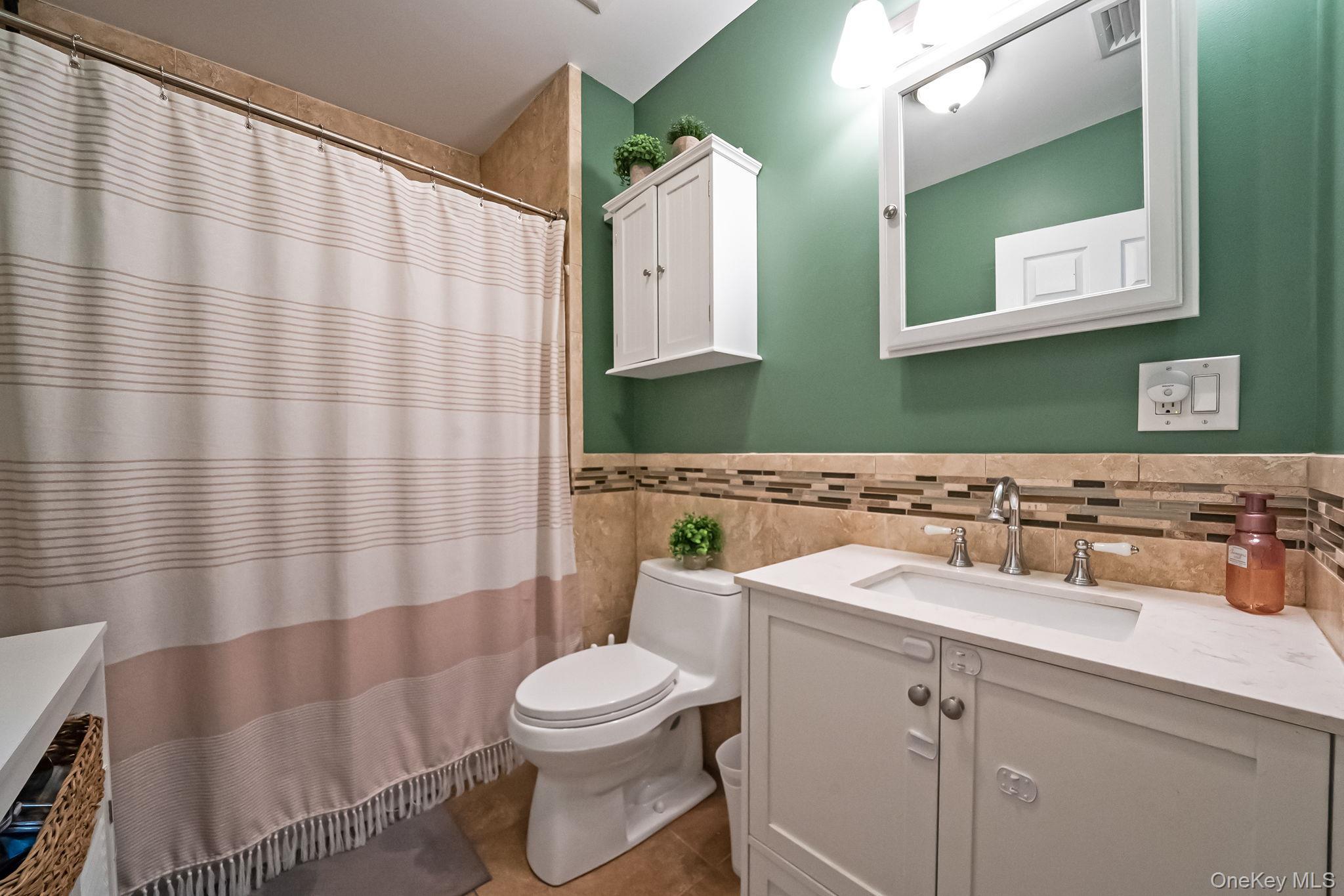 Single Family Cross Bay  Queens, NY 11693, MLS-951914-11