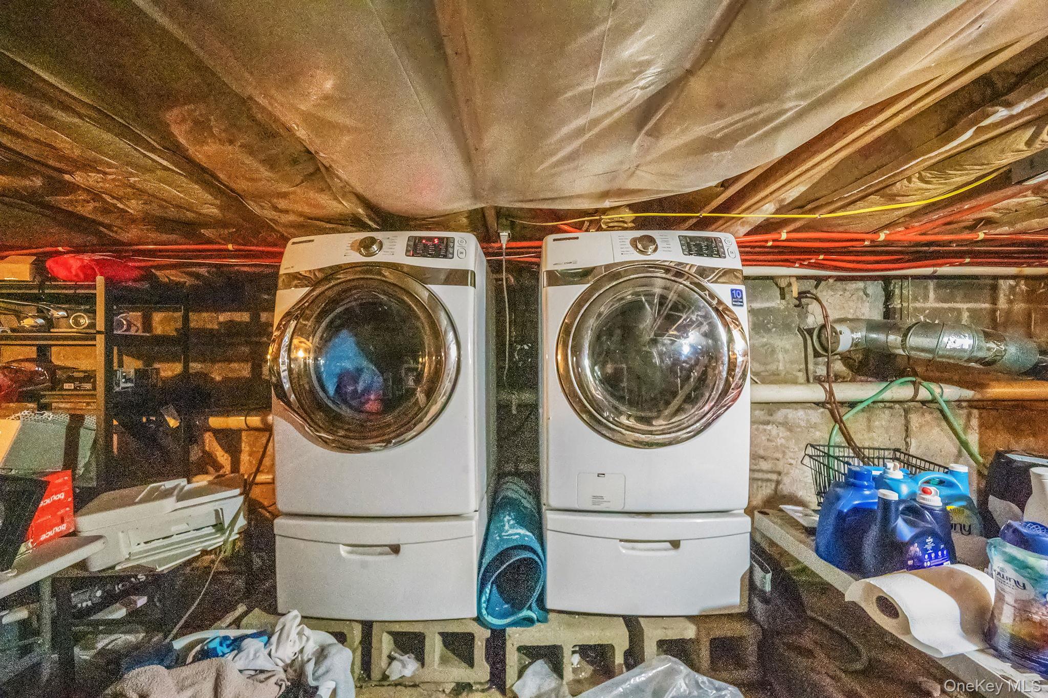 Single Family Cross Bay  Queens, NY 11693, MLS-951914-16