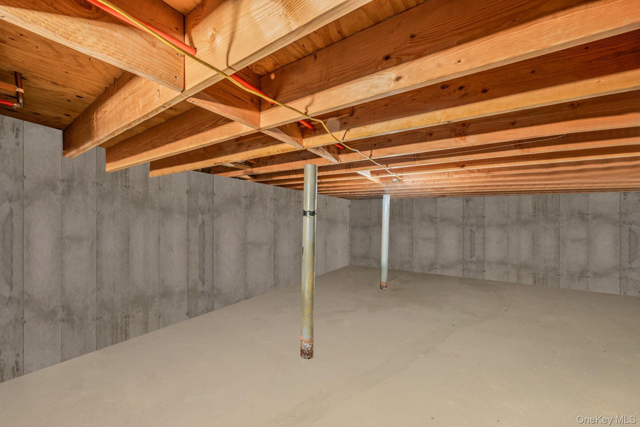 Single Family Cross Bay  Queens, NY 11693, MLS-951914-18