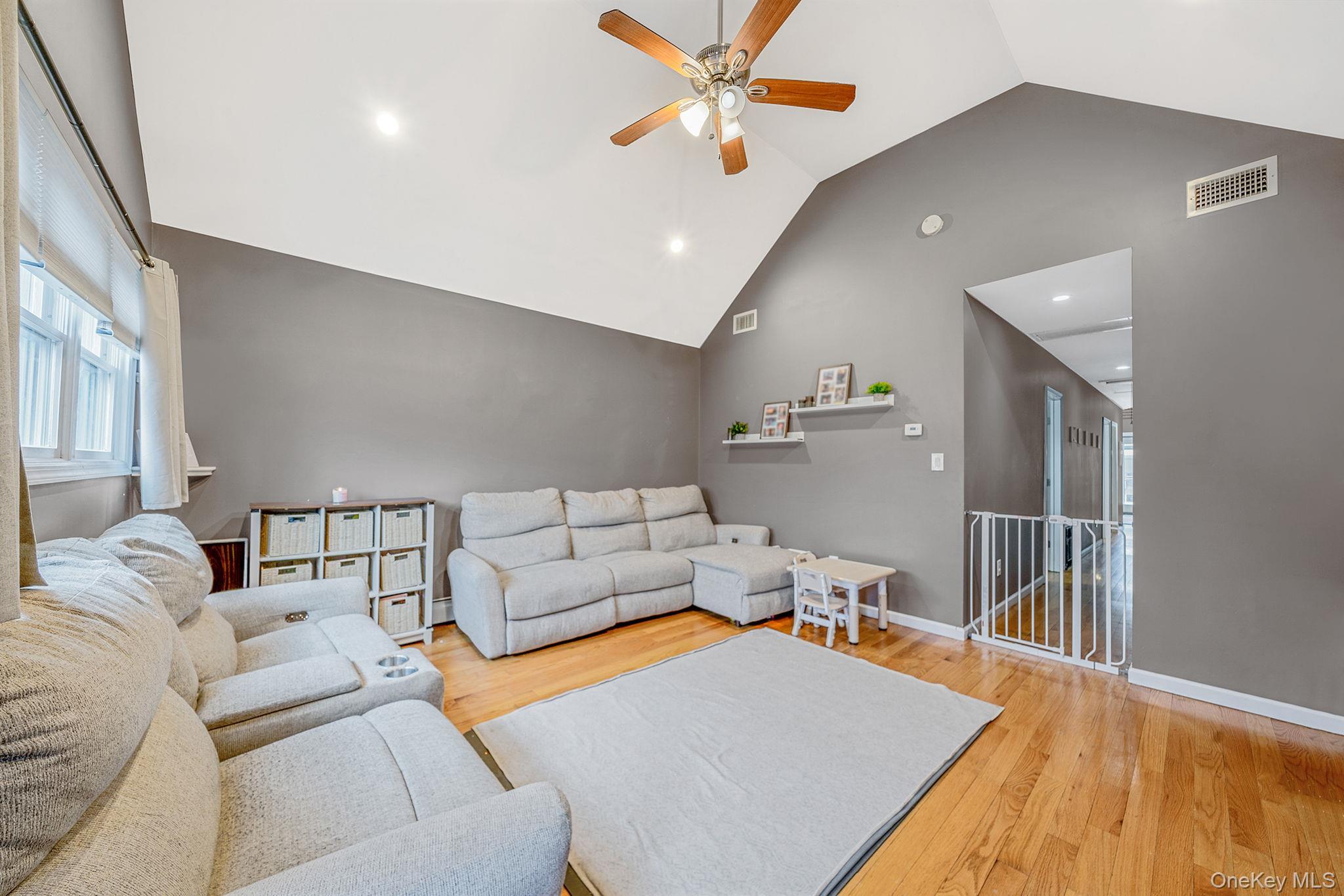 Single Family Cross Bay  Queens, NY 11693, MLS-951914-2