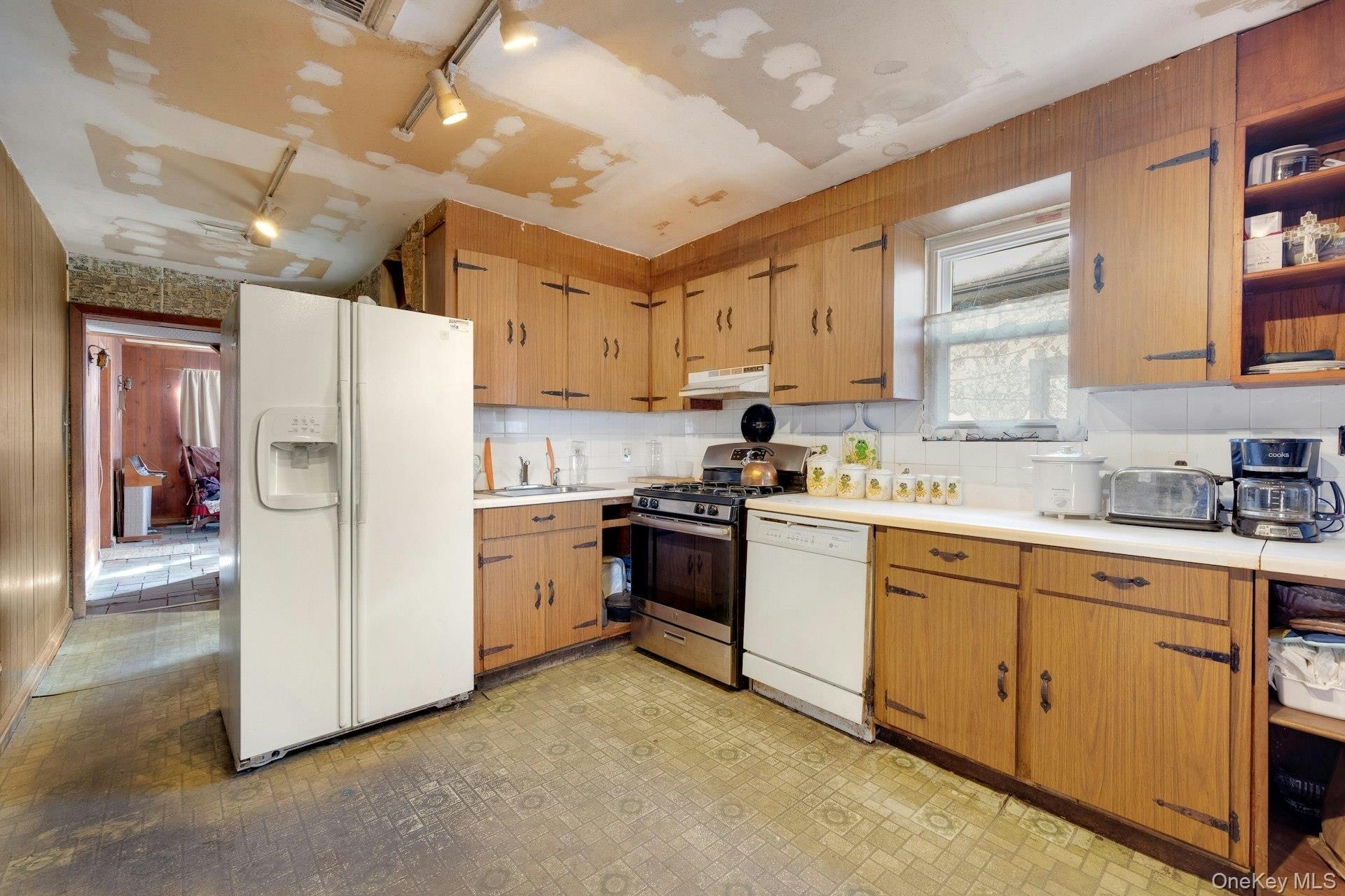 Coop Edgewater  Bronx, NY 10465, MLS-951922-9