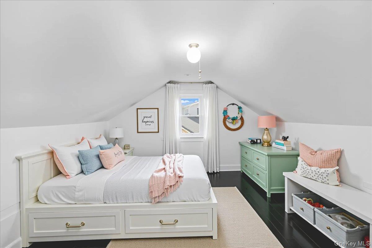 Single Family Belknap  Westchester County, NY 10710, MLS-951926-22