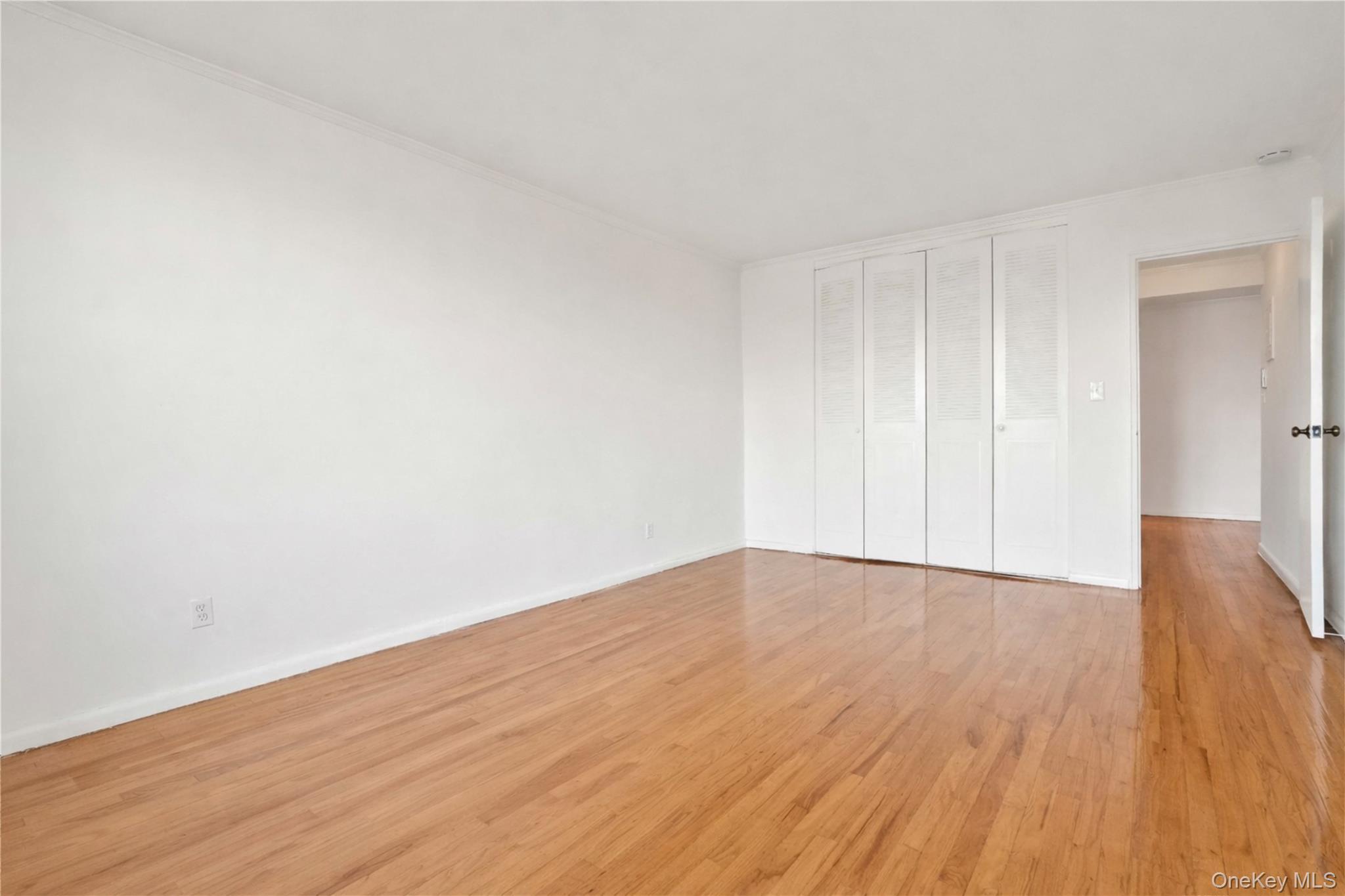 Apartment Burns  Queens, NY 11374, MLS-951949-15