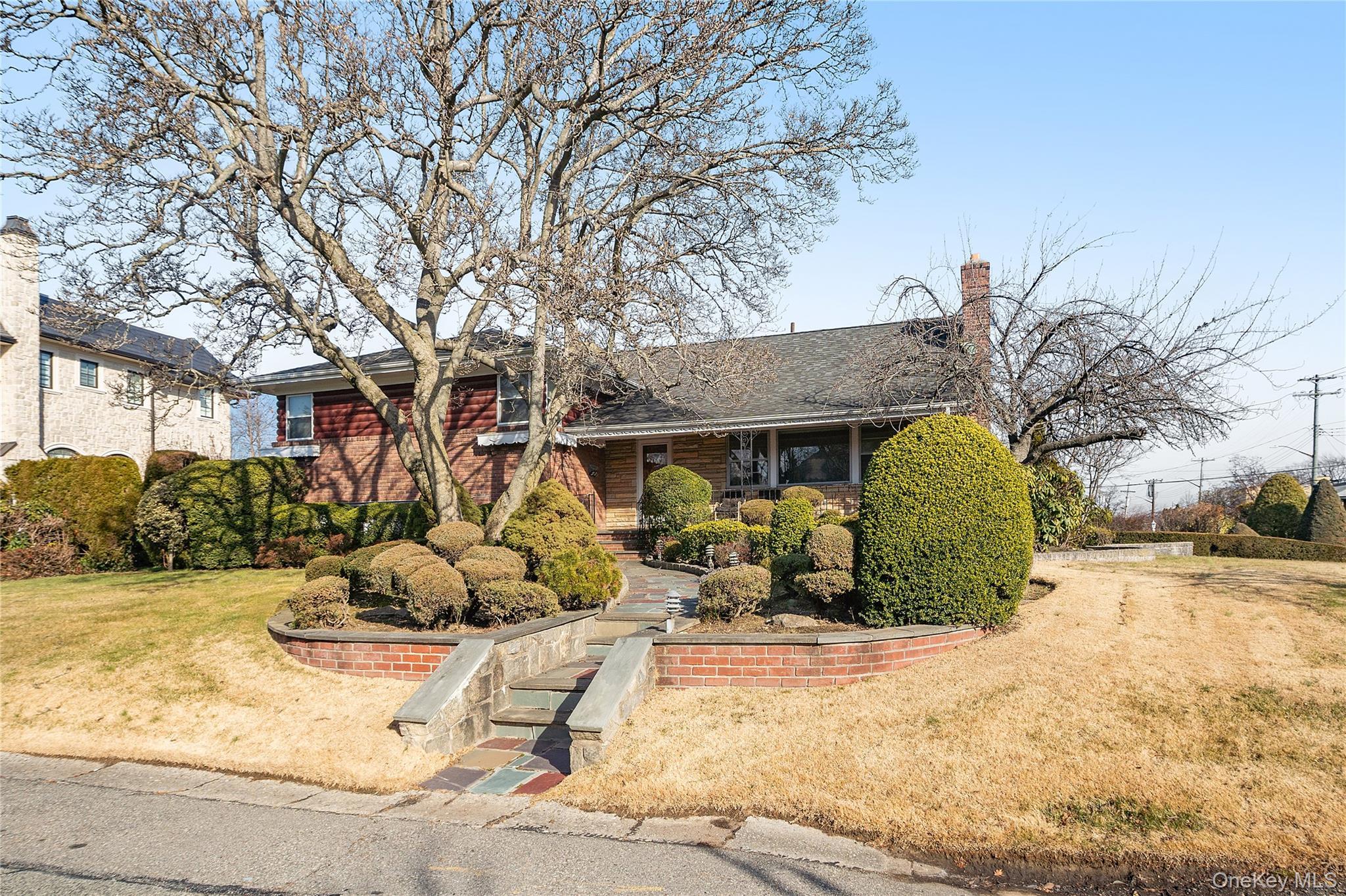 Single Family 216th  Queens, NY 11360, MLS-951952-2