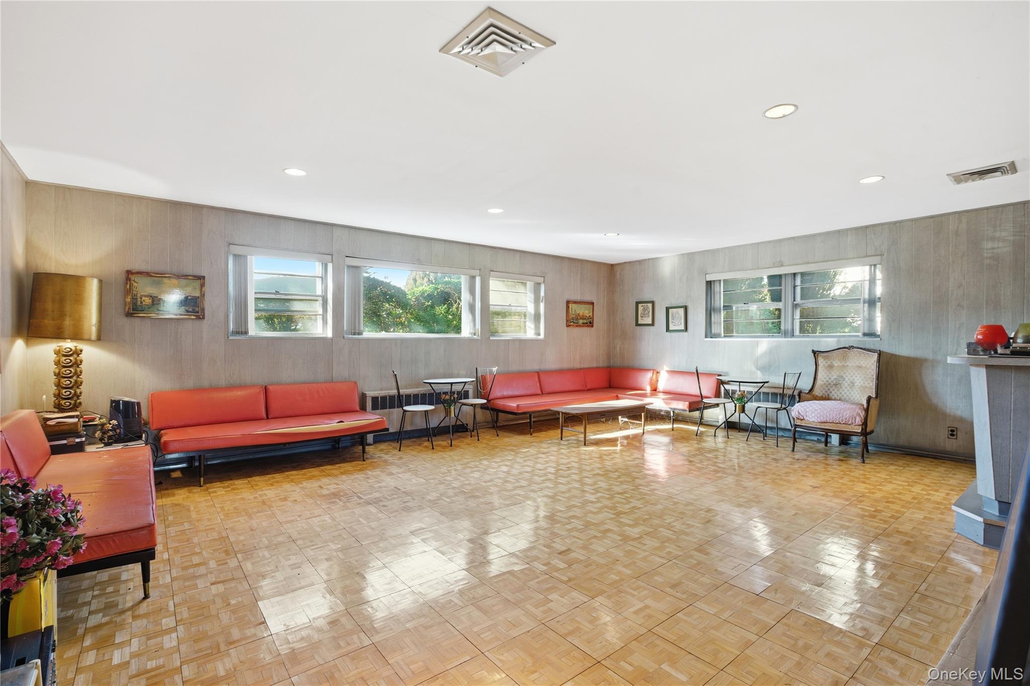 Single Family 216th  Queens, NY 11360, MLS-951952-20