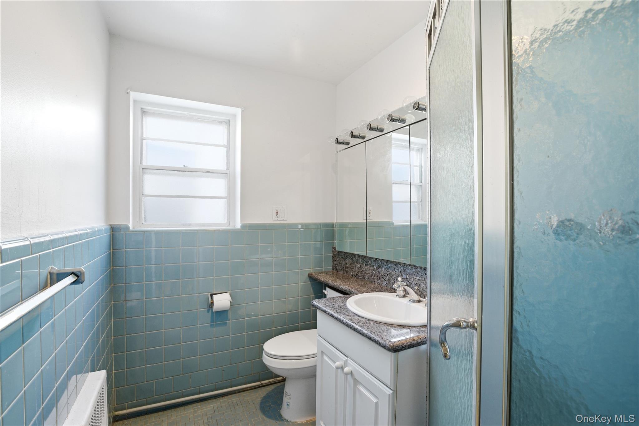 Single Family 216th  Queens, NY 11360, MLS-951952-22