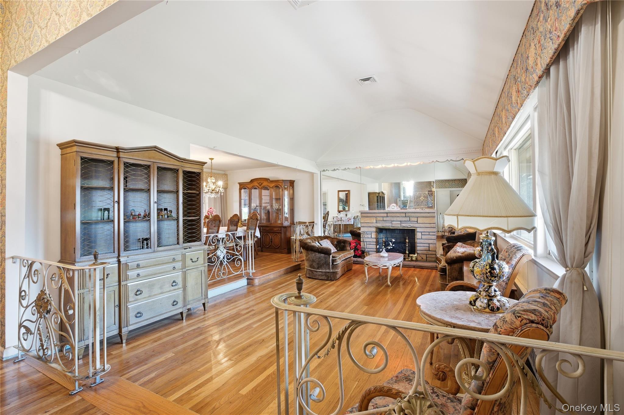 Single Family 216th  Queens, NY 11360, MLS-951952-3