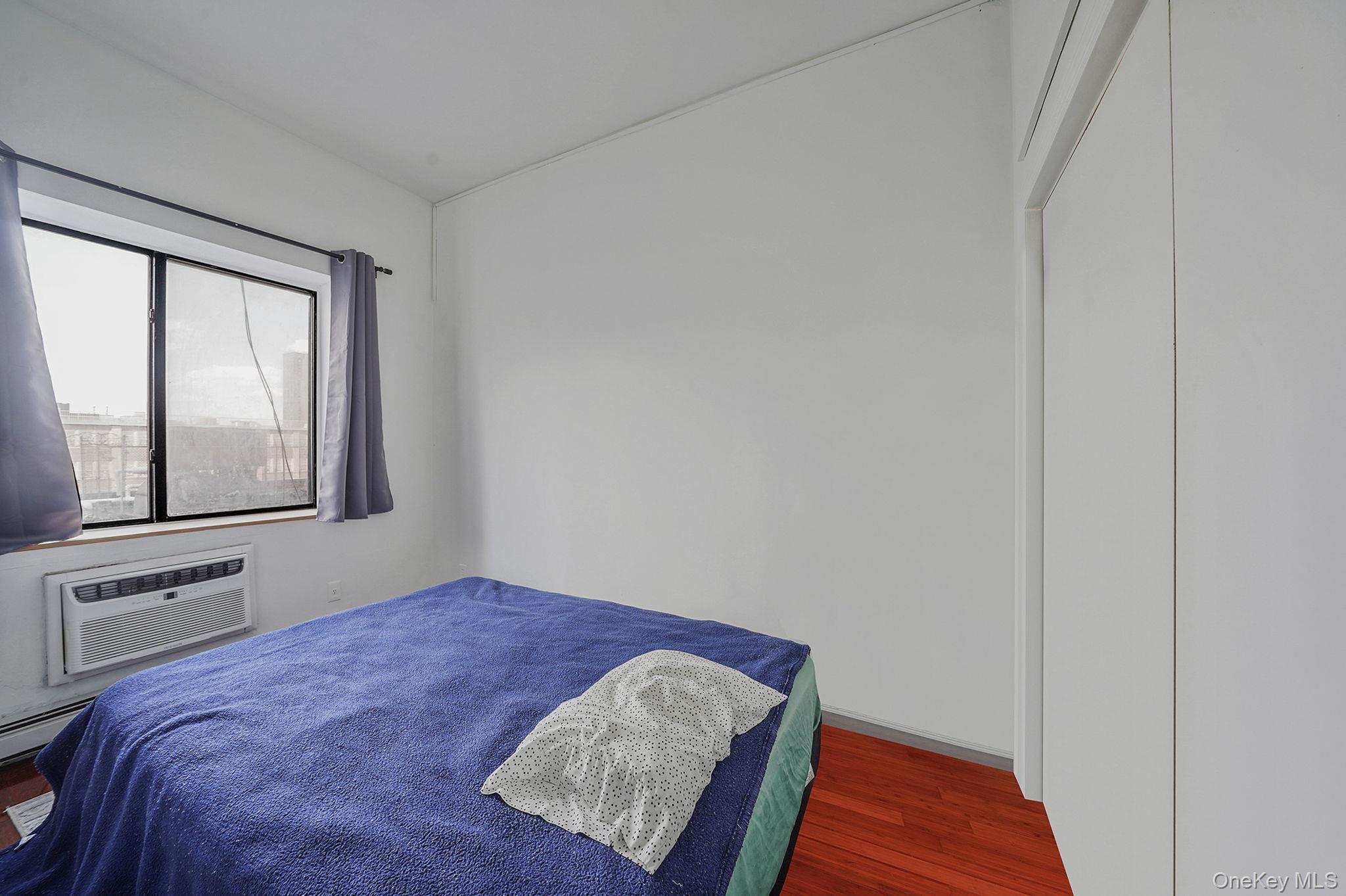 Commercial Sale Debevoise  Brooklyn, NY 11206, MLS-951963-15