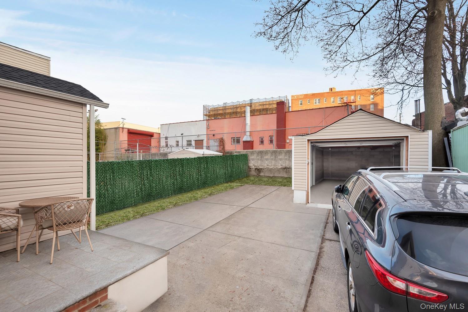 Single Family Osgood  Bronx, NY 10470, MLS-951970-10