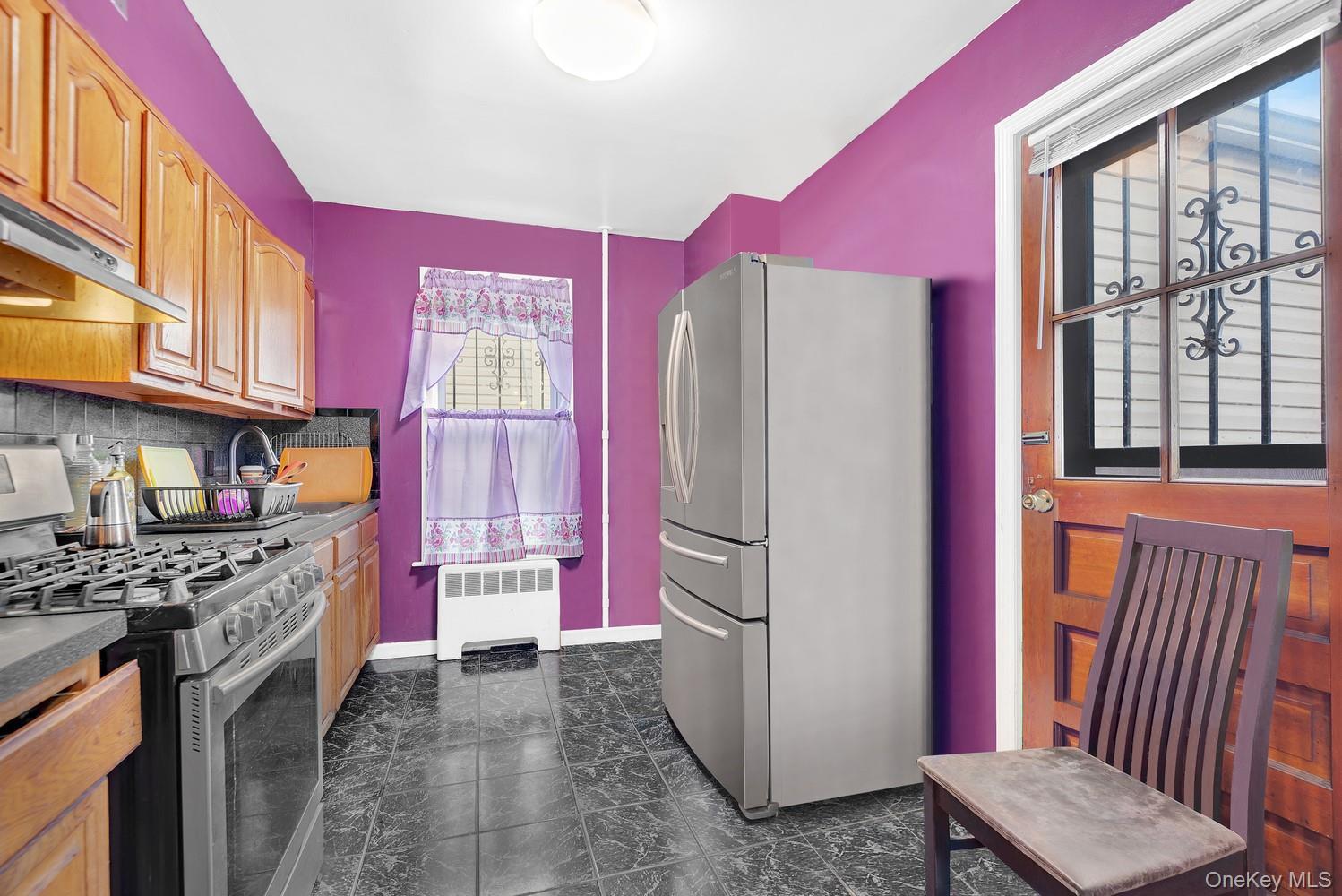 Single Family Osgood  Bronx, NY 10470, MLS-951970-4