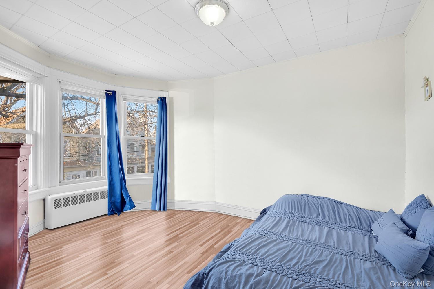 Single Family Osgood  Bronx, NY 10470, MLS-951970-6