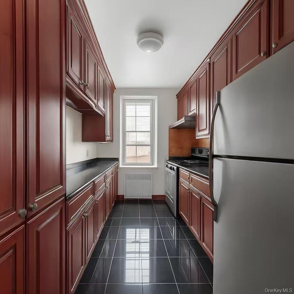 Coop Sanford  Queens, NY 11355, MLS-951990-2