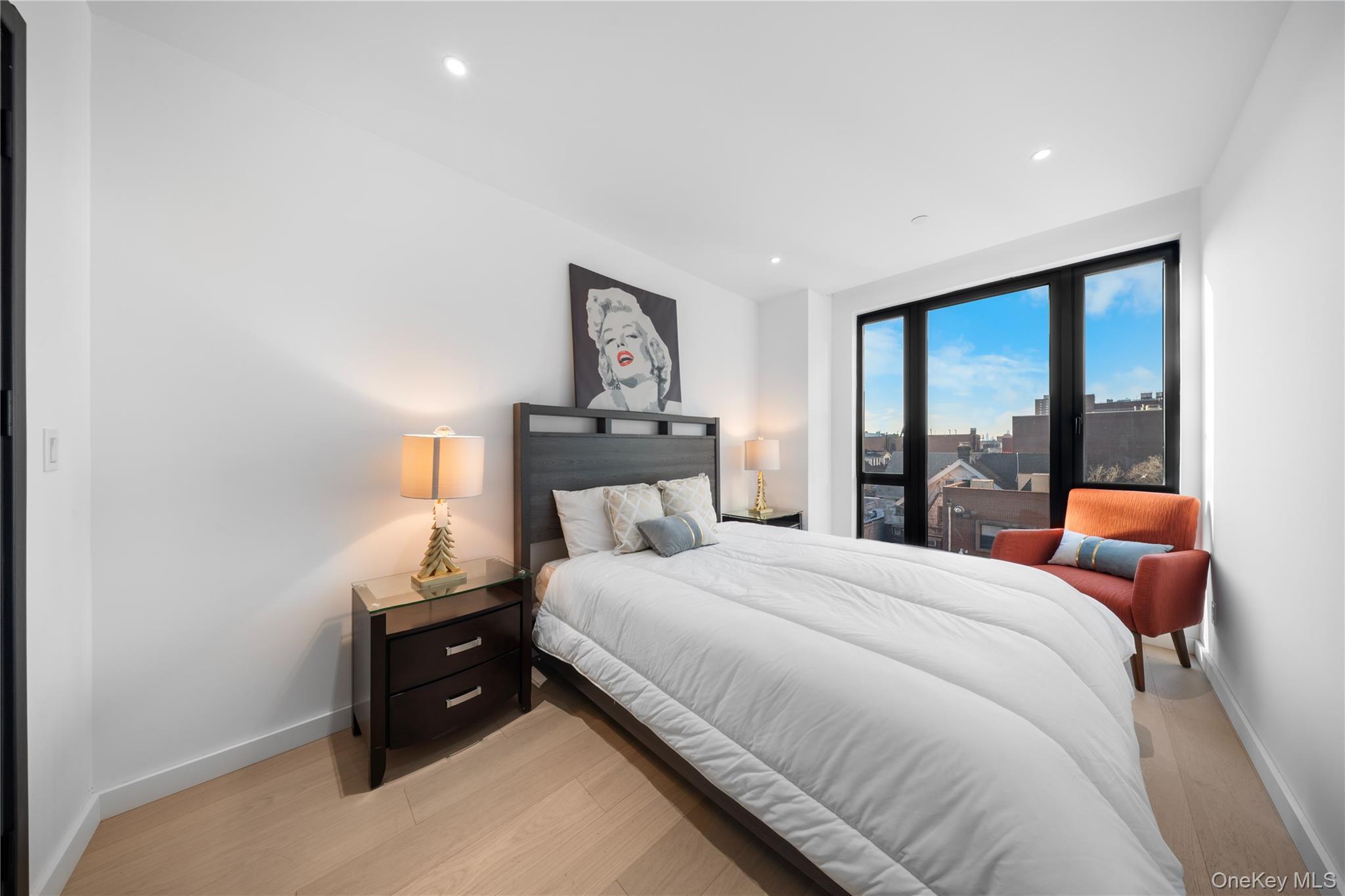 Condo 72nd  Queens, NY 11375, MLS-952045-45