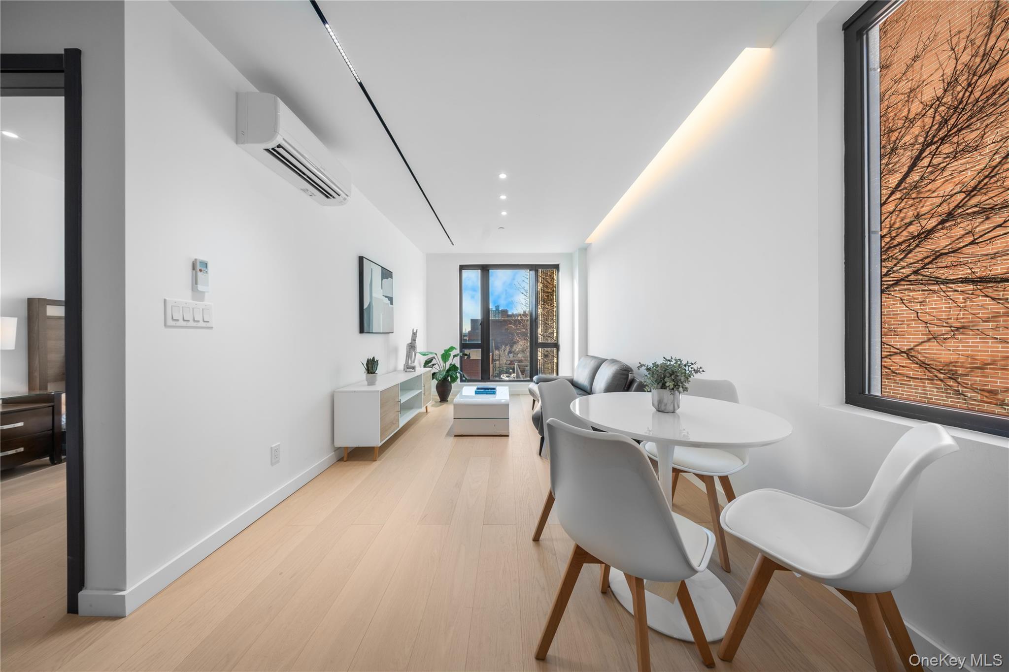 Condo 72nd  Queens, NY 11375, MLS-952049-47