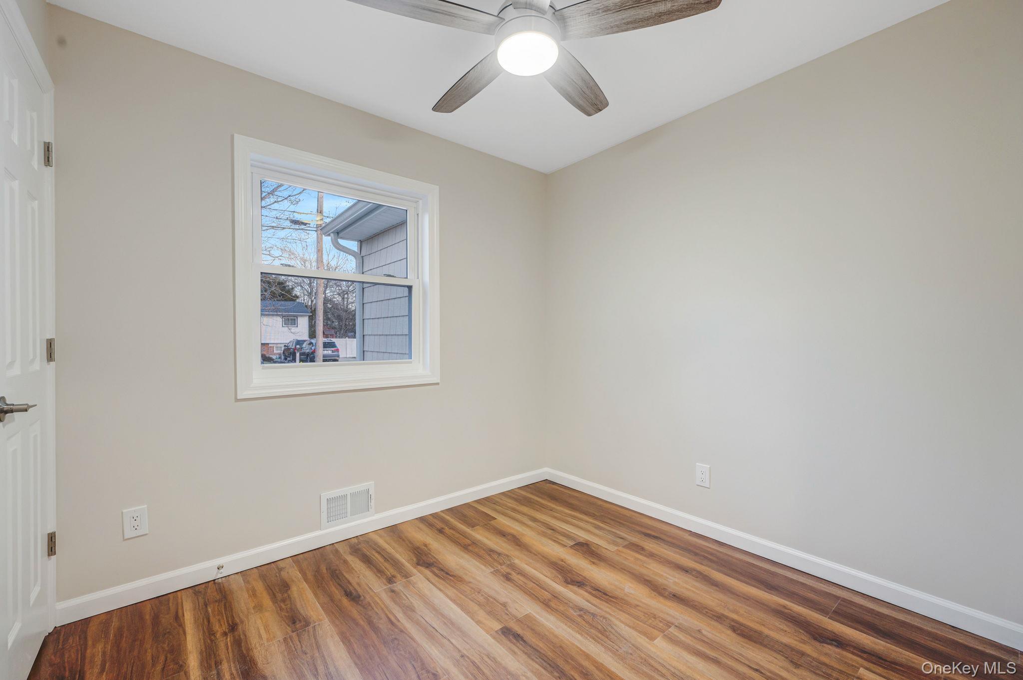 Single Family Nugent  Suffolk County, NY 11706, MLS-952059-17