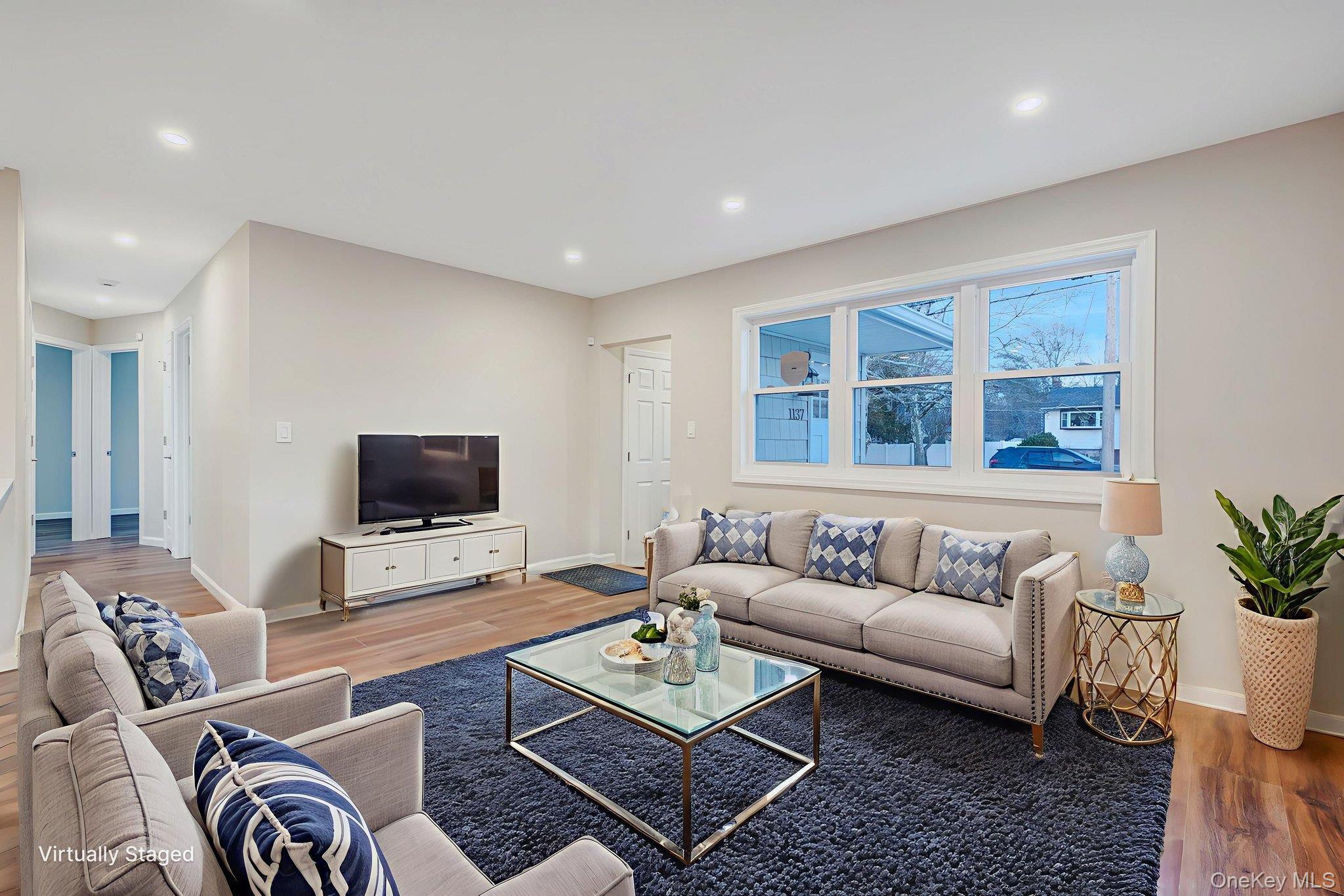 Single Family Nugent  Suffolk County, NY 11706, MLS-952059-2