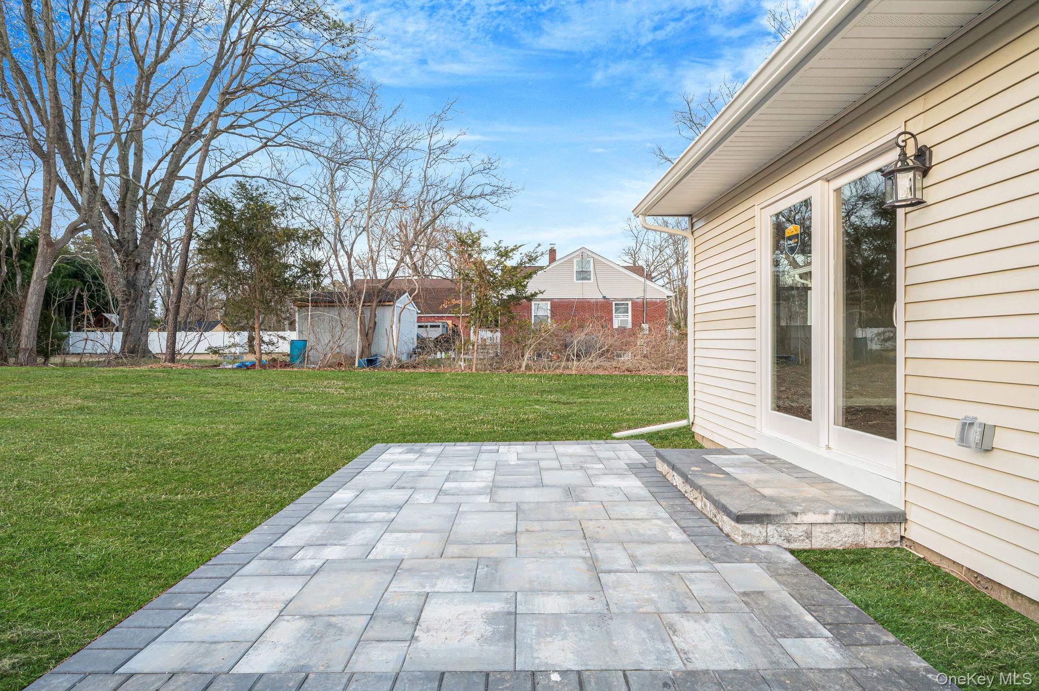 Single Family Nugent  Suffolk County, NY 11706, MLS-952059-27