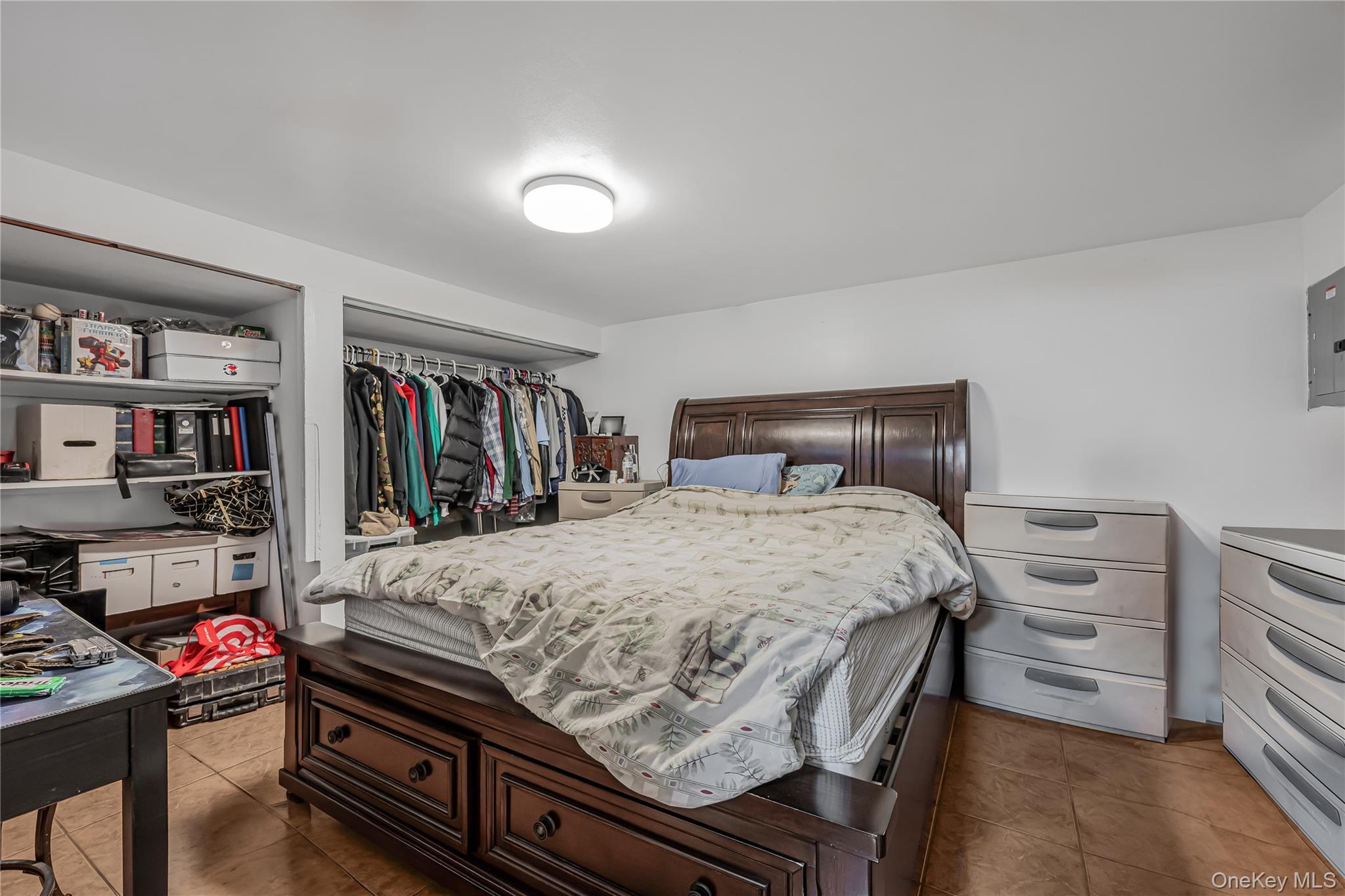 Single Family Chandler Queens, NY 11691, MLS-952064-24