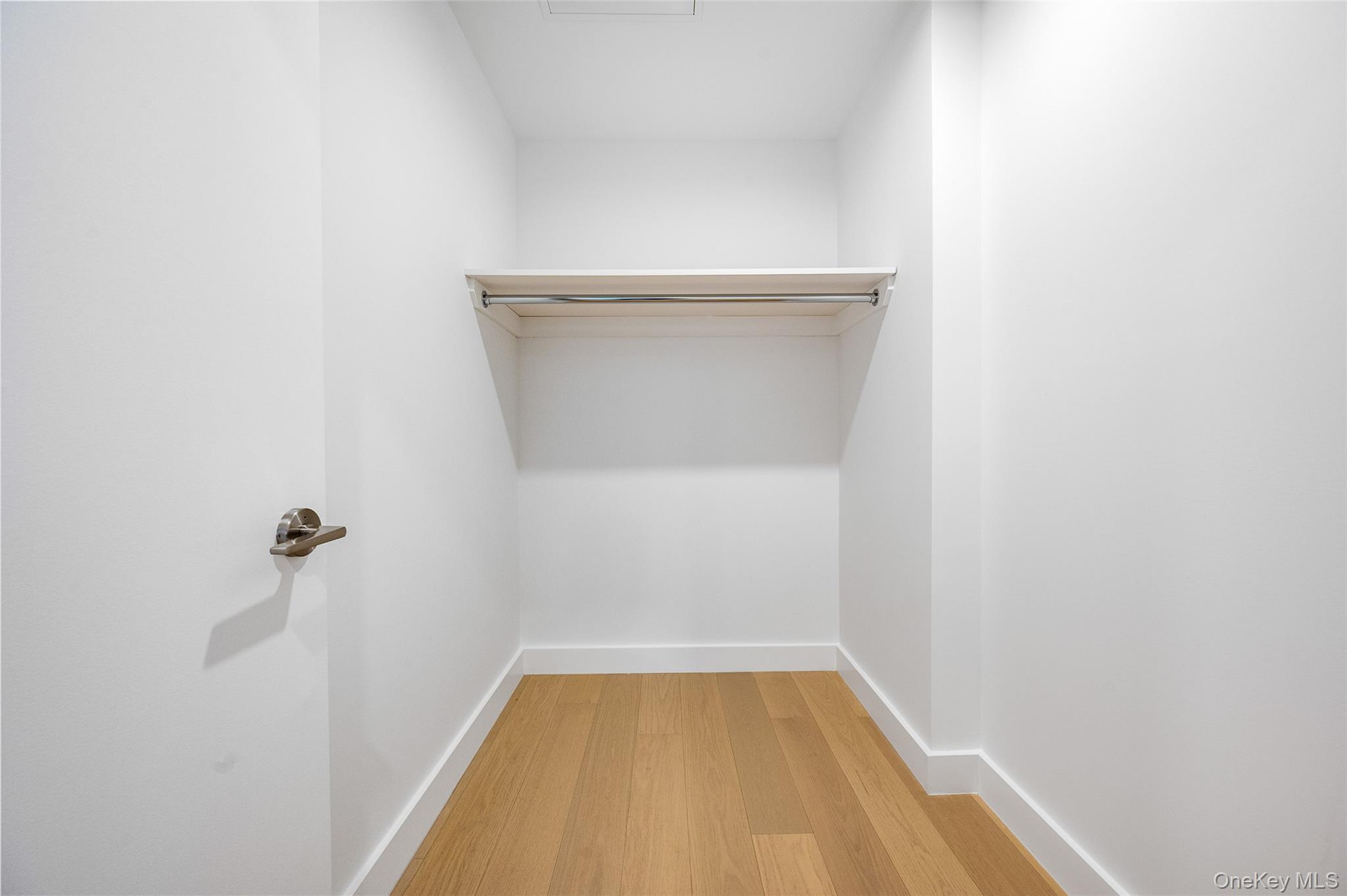 Condo Northern Blvd  Queens, NY 11354, MLS-952097-11