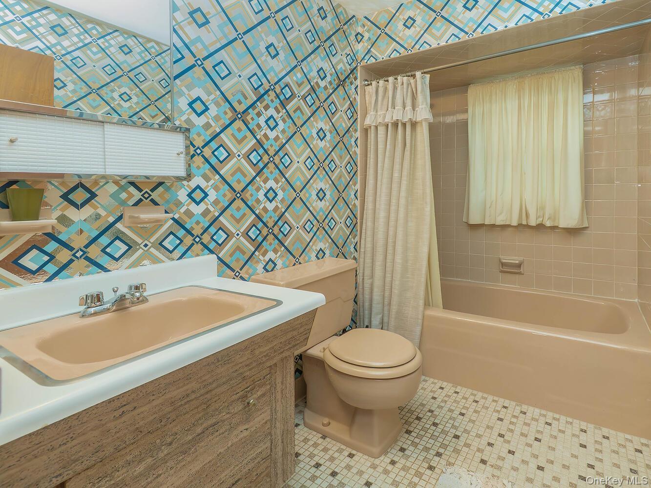 Single Family 215th  Queens, NY 11360, MLS-952145-34