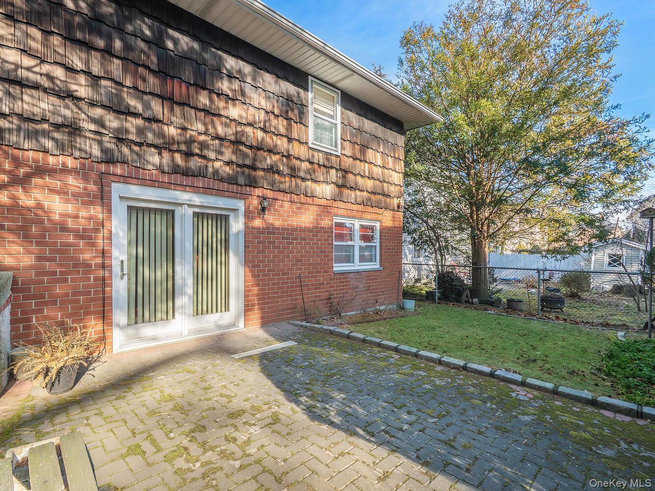 Single Family 215th  Queens, NY 11360, MLS-952145-35