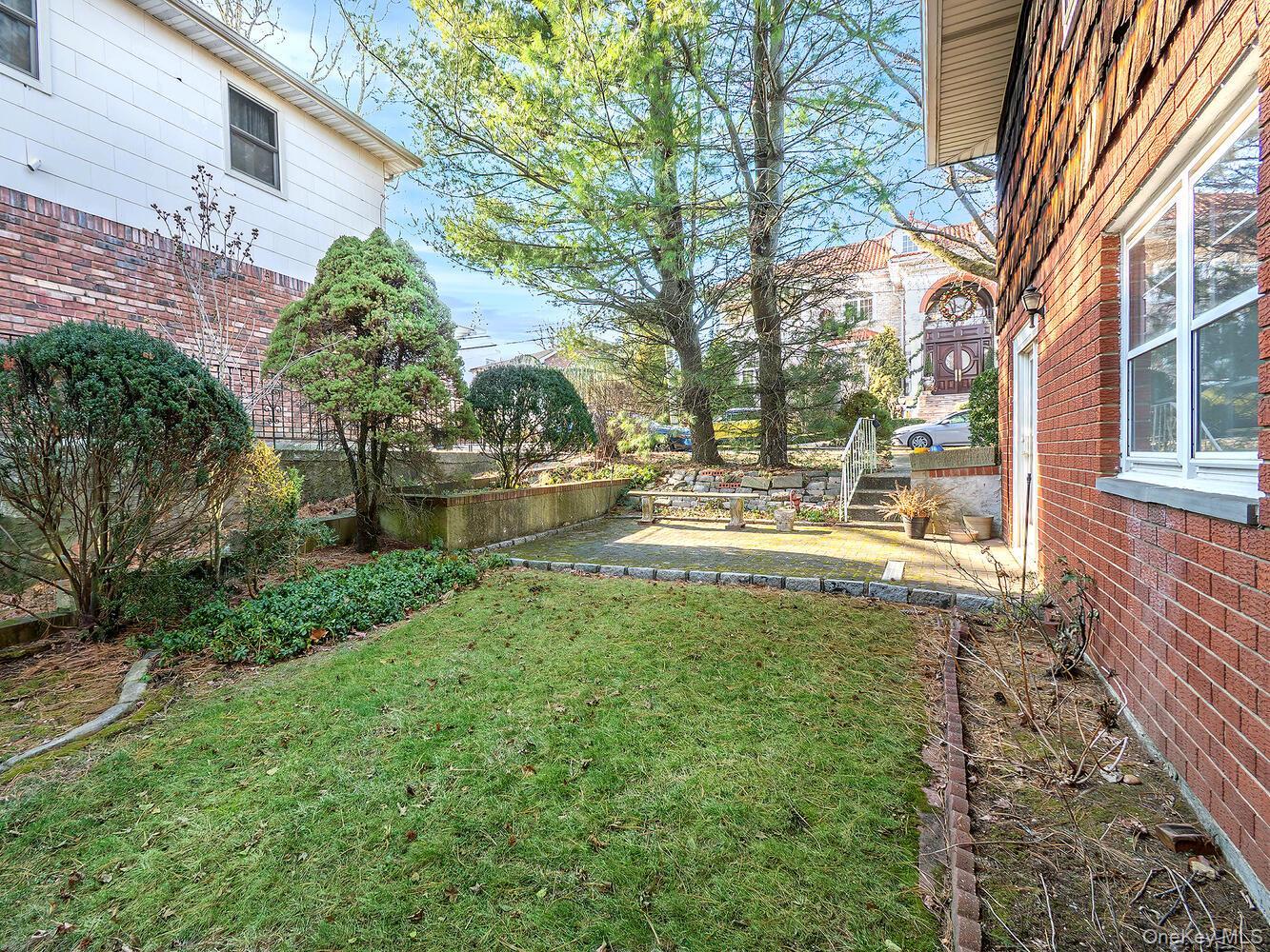 Single Family 215th  Queens, NY 11360, MLS-952145-36