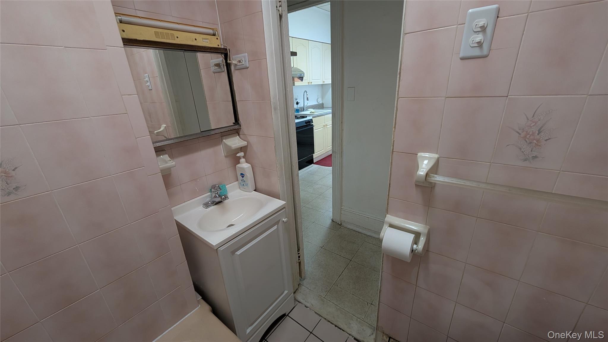 Single Family 23rd  Queens, NY 11101, MLS-952159-12