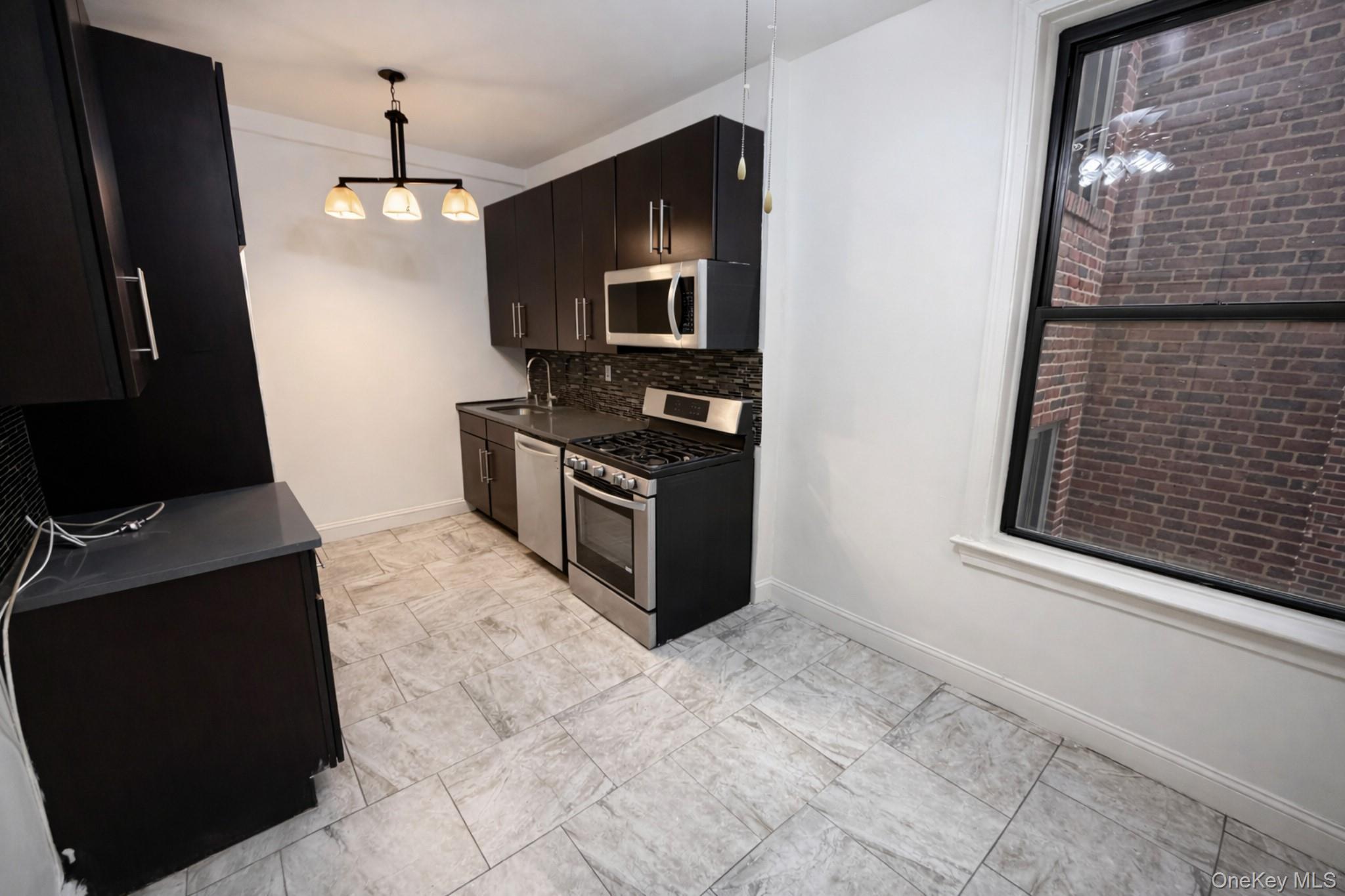 Coop Circuit  Westchester County, NY 10805, MLS-952168-2