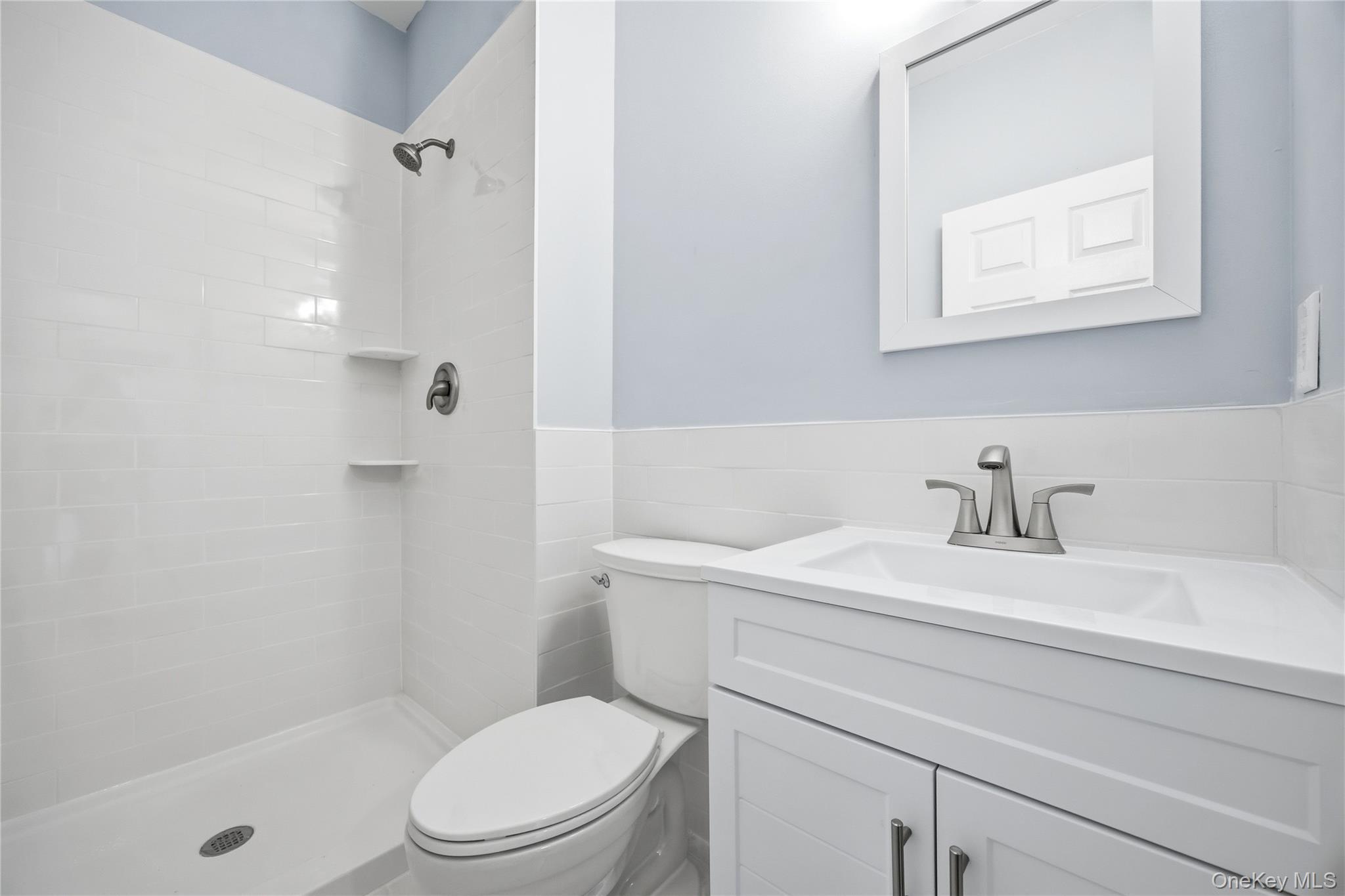 Condo Oyster Cove Suffolk County, NY 11715, MLS-952179-19