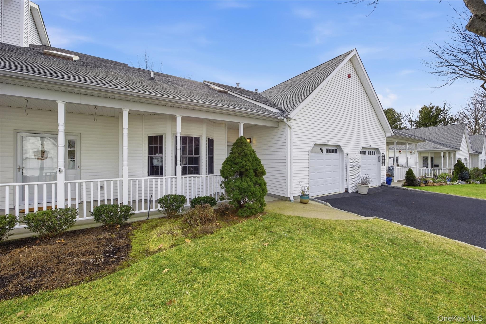 Condo Oyster Cove Suffolk County, NY 11715, MLS-952179-2