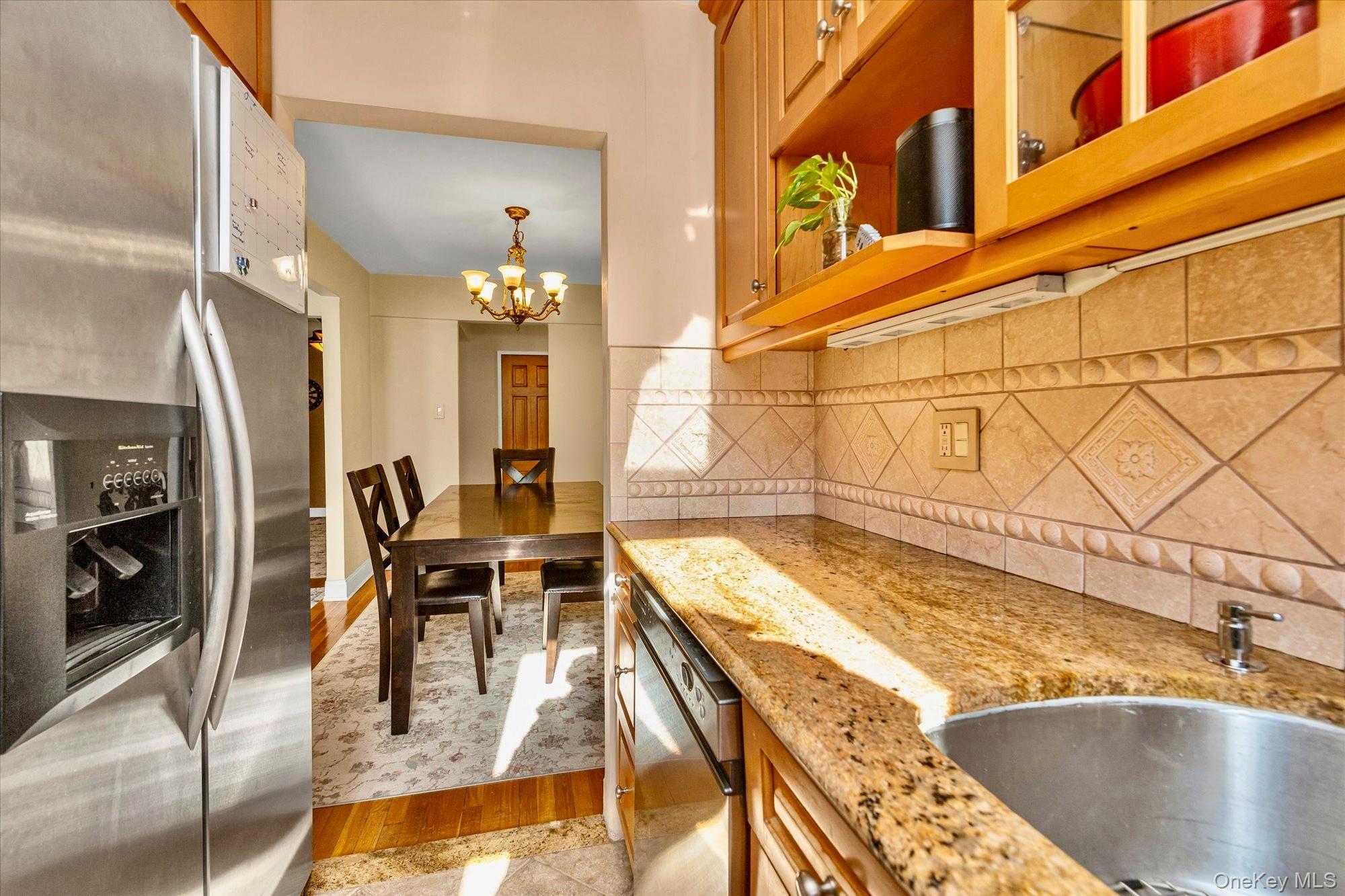 Coop Yellowstone  Queens, NY 11375, MLS-952203-8