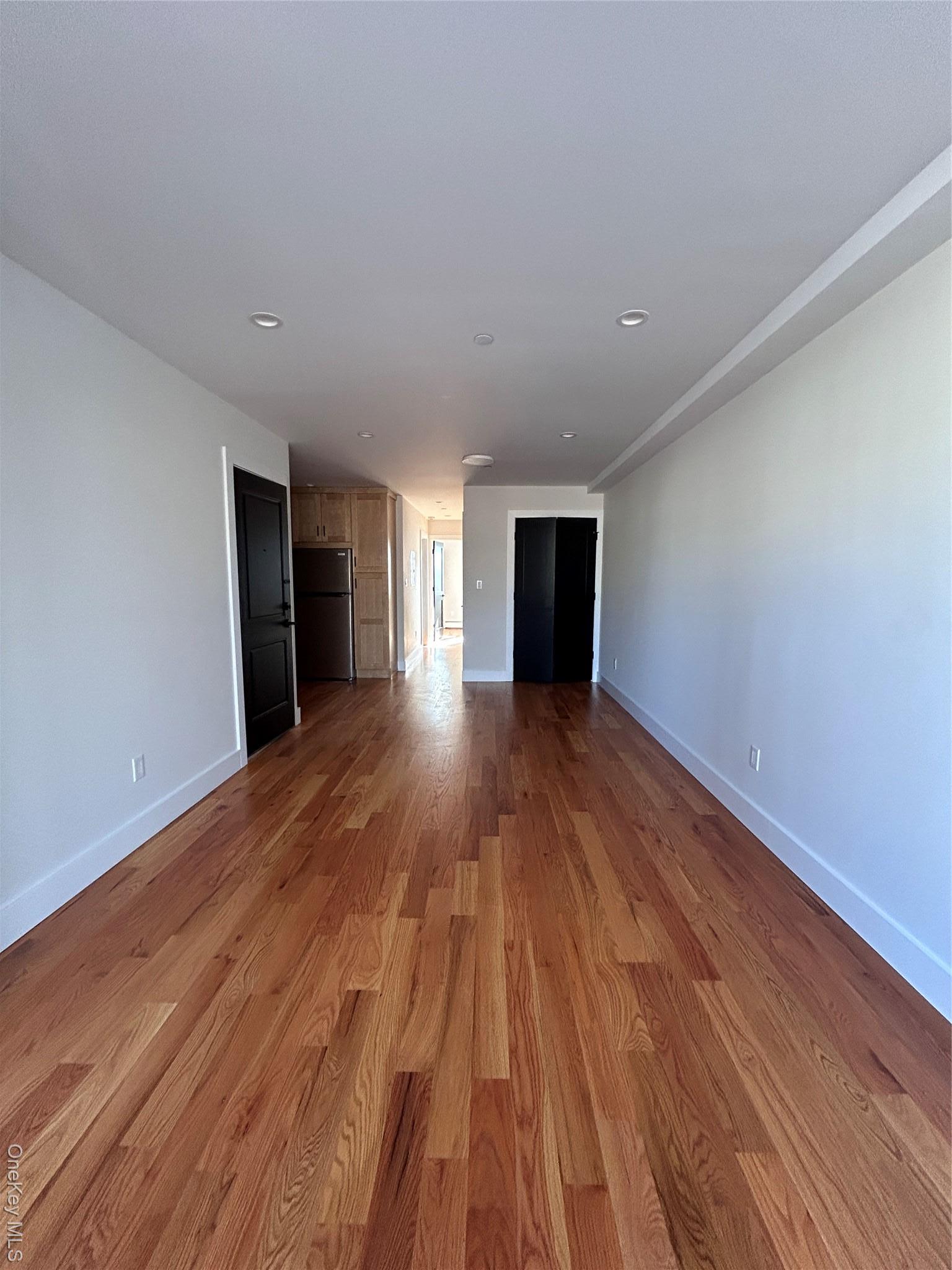 Single Family Menahan Queens, NY 11385, MLS-952229-22