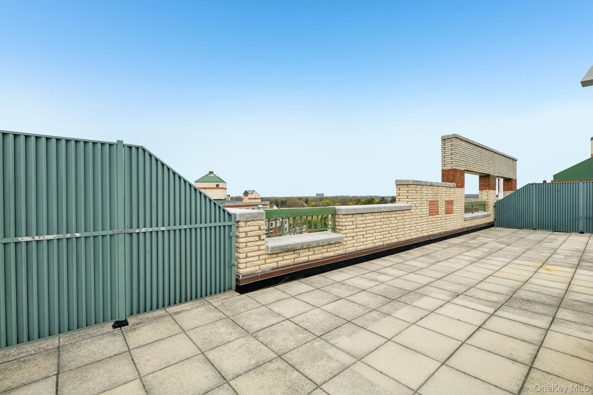 Condo Hilton  Nassau County, NY 11530, MLS-952273-35