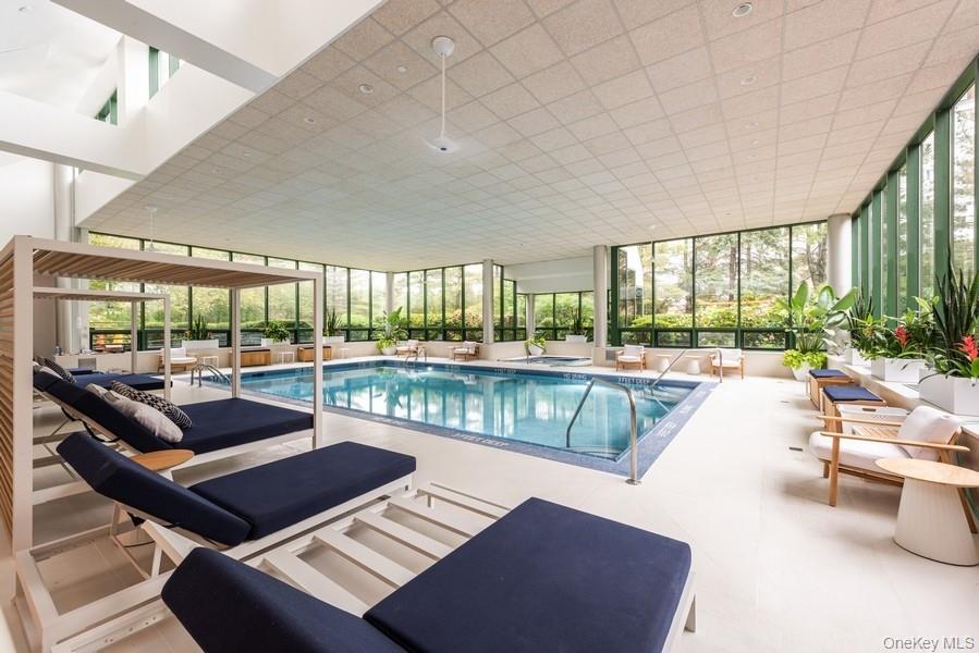 Condo Hilton  Nassau County, NY 11530, MLS-952273-40