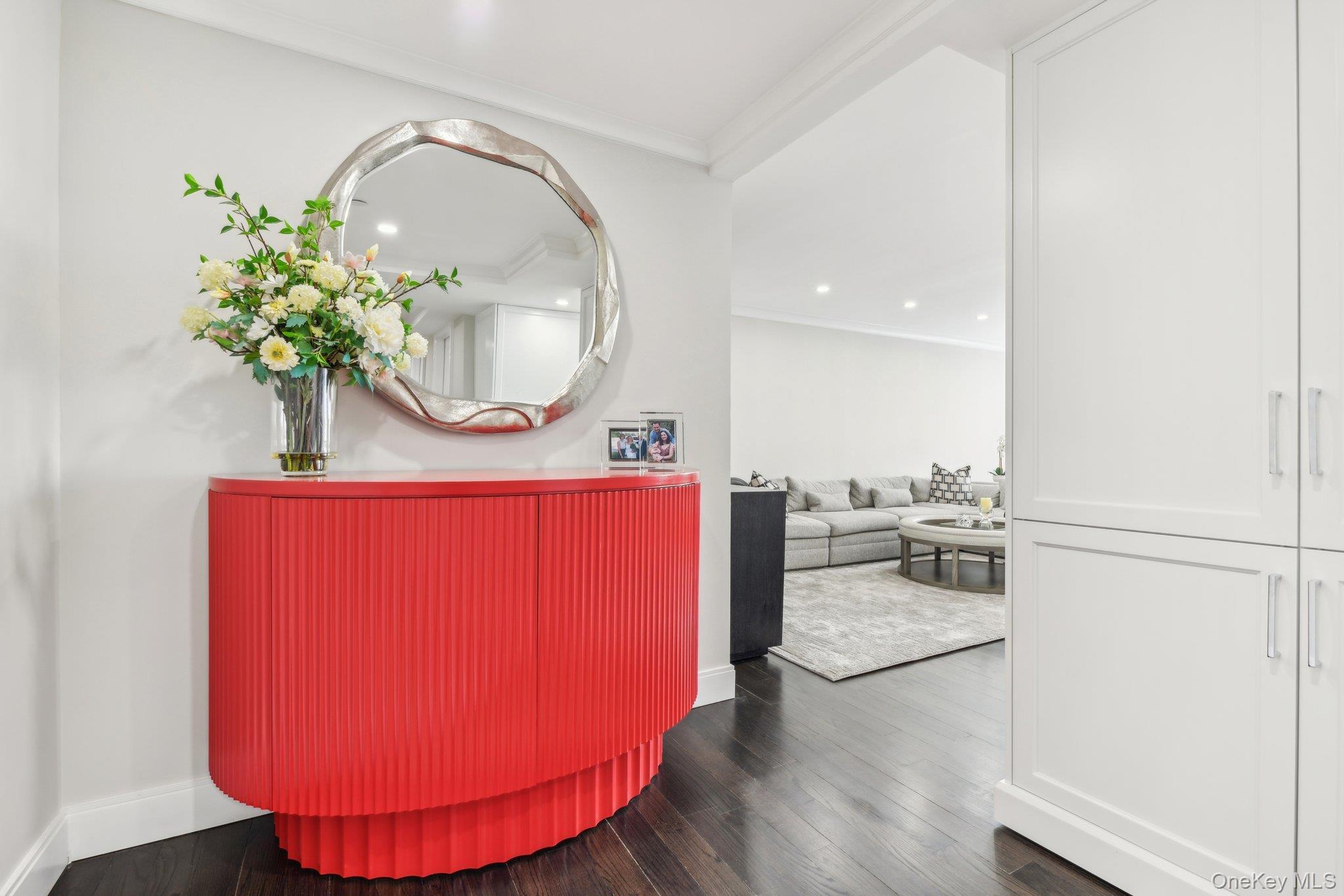 Condo Hilton  Nassau County, NY 11530, MLS-952273-6