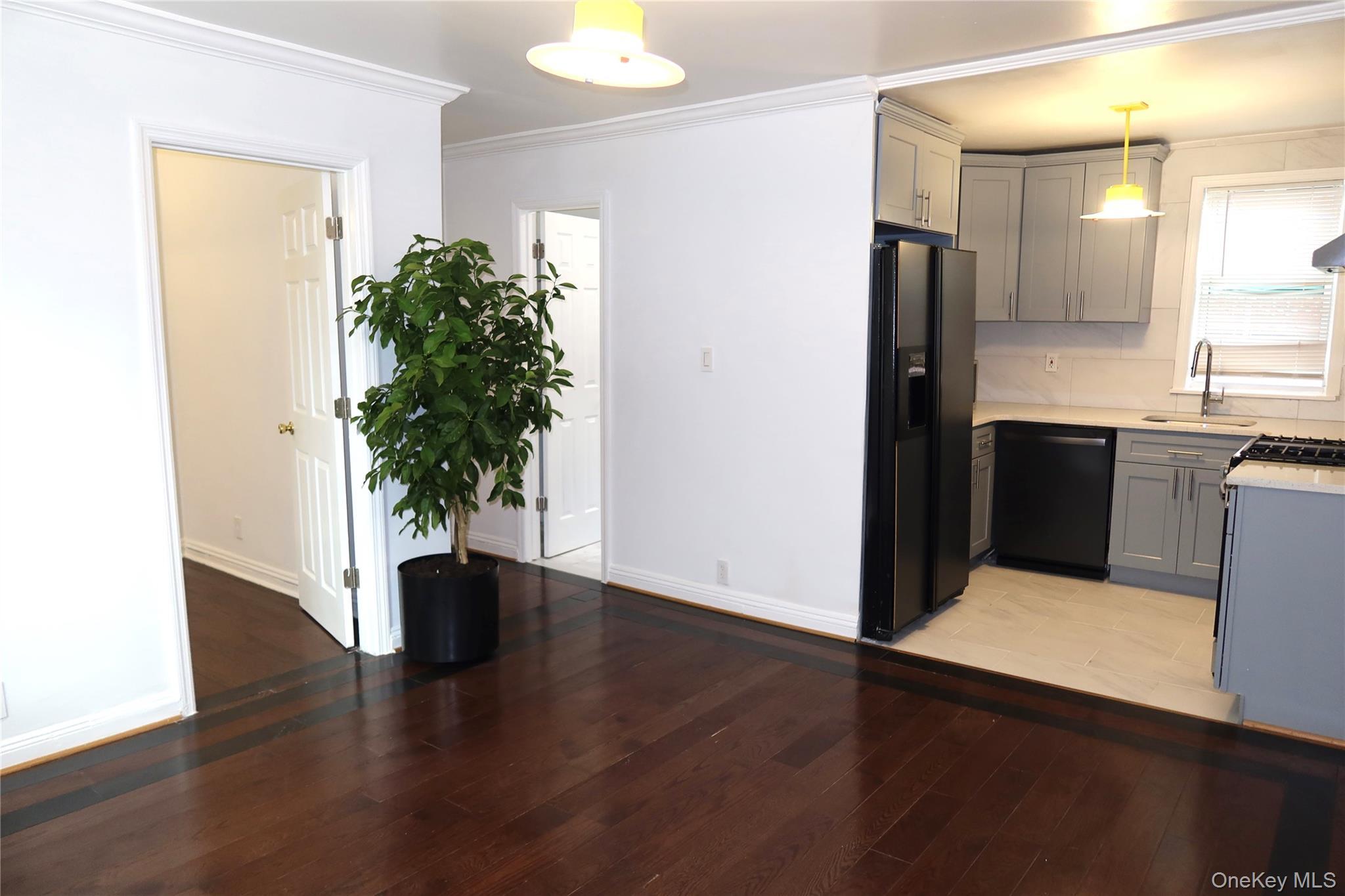 Apartment Astor  Bronx, NY 10469, MLS-952284-2