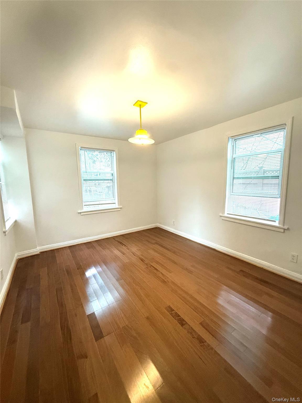 Apartment Astor  Bronx, NY 10469, MLS-952284-8