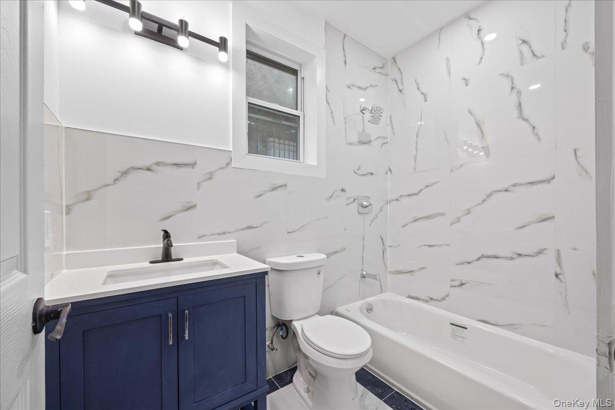 Single Family Van Nest  Bronx, NY 10460, MLS-952294-14