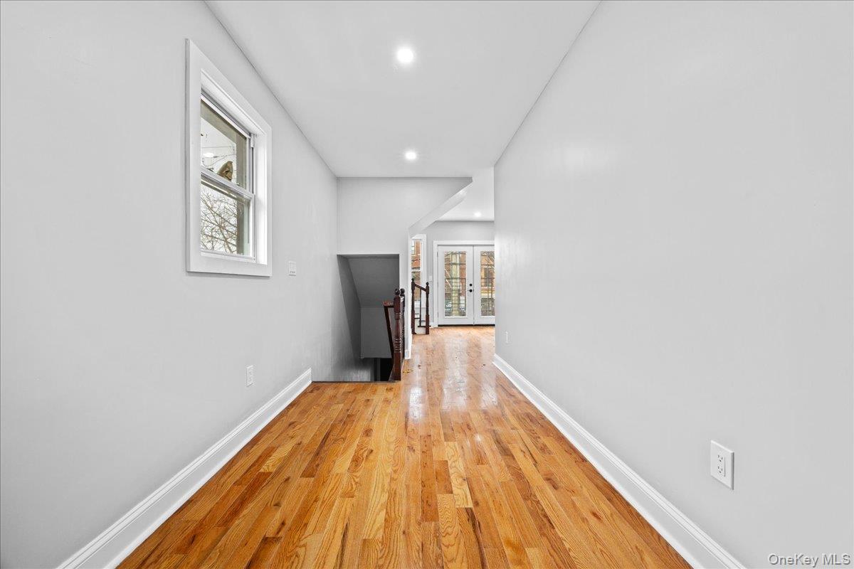 Single Family Van Nest  Bronx, NY 10460, MLS-952294-17