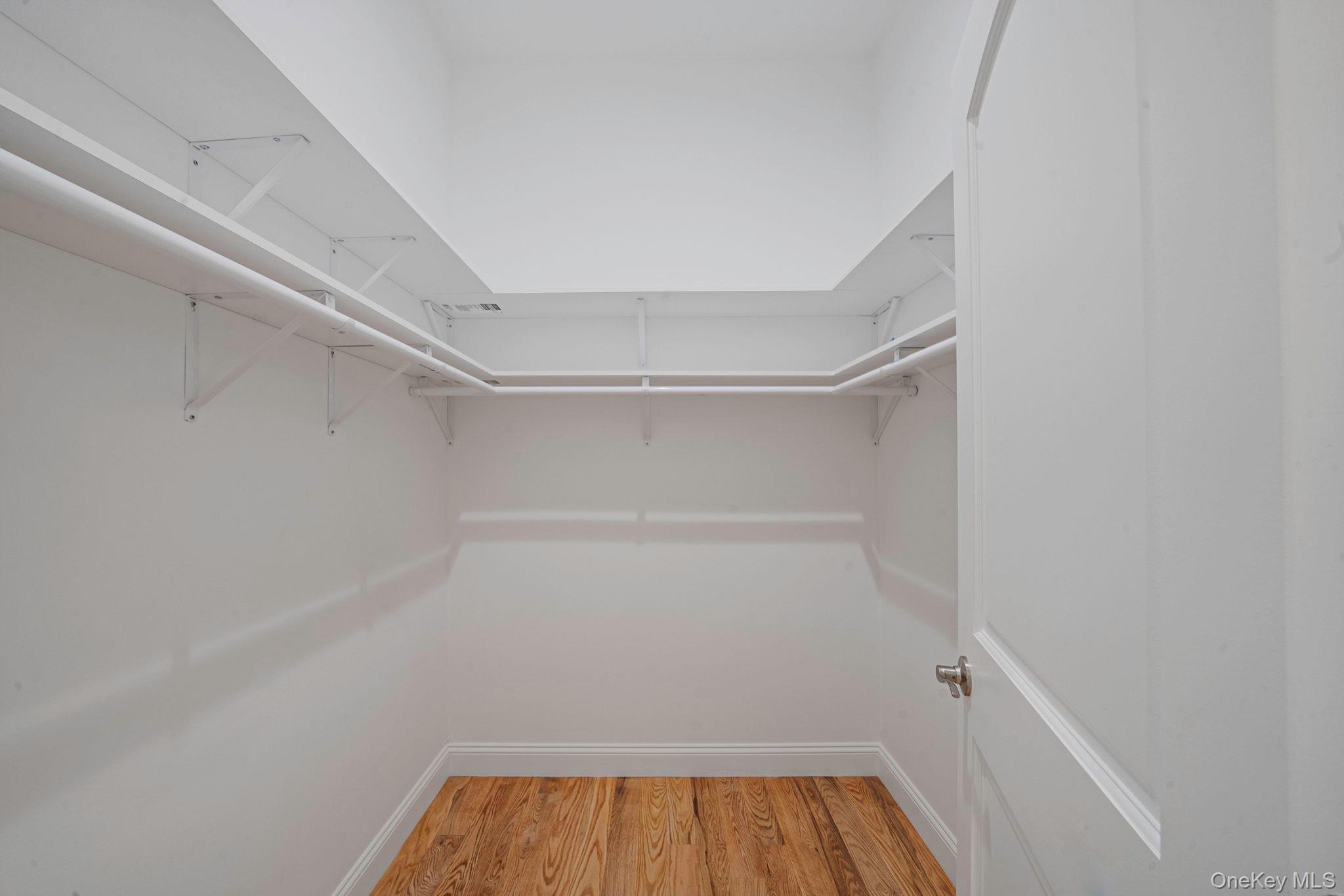 Single Family Pine Suffolk County, NY 11776, MLS-952318-4