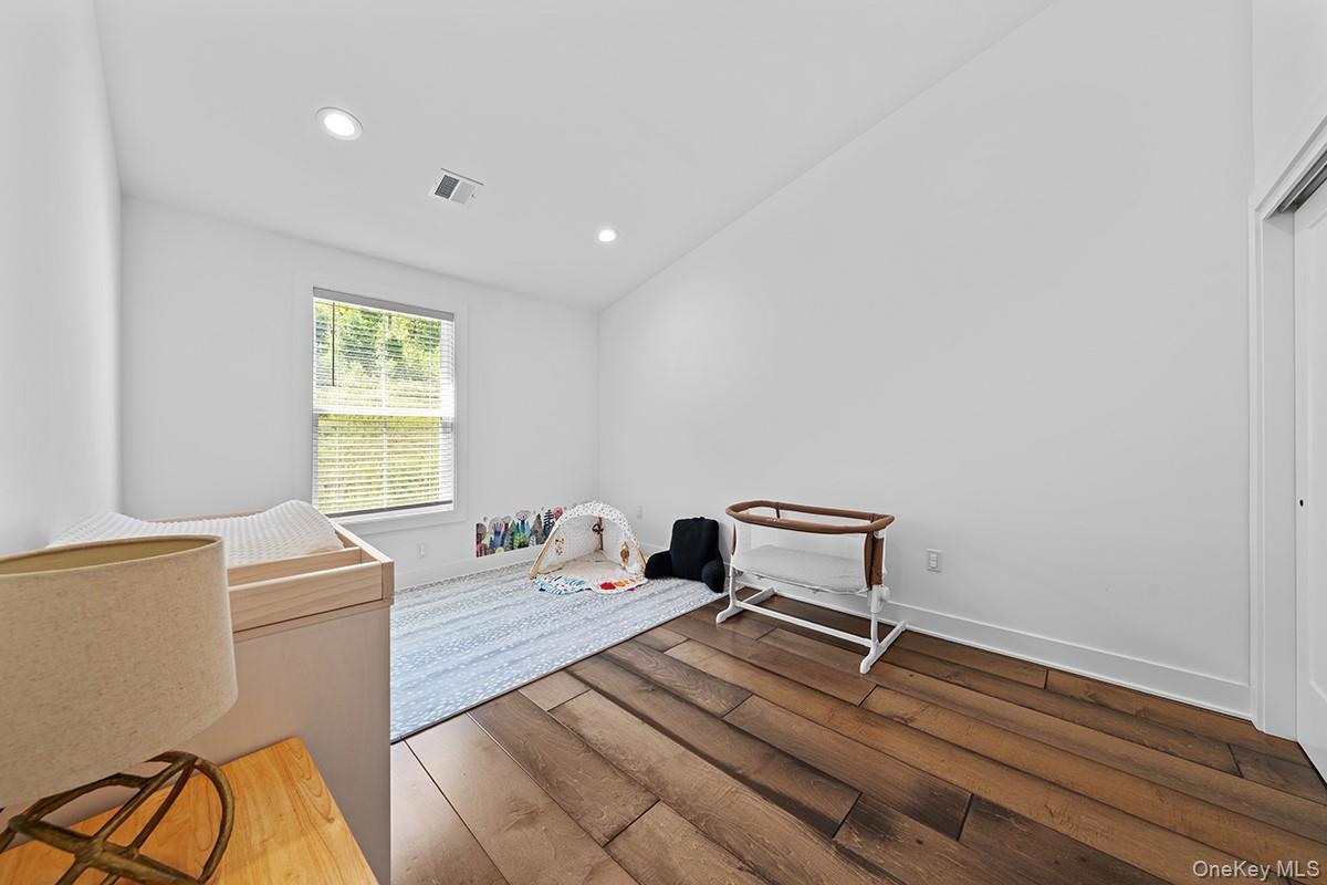 Condo Bennington  Dutchess County, NY 12524, MLS-952343-23