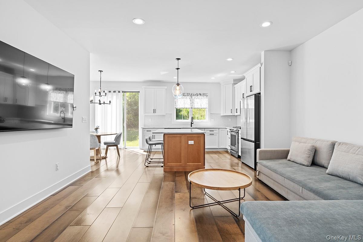 Condo Bennington  Dutchess County, NY 12524, MLS-952343-8