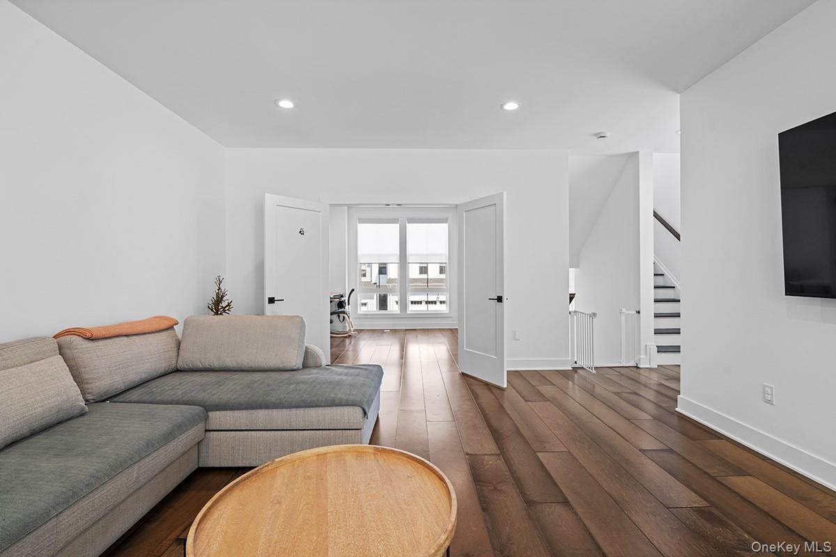 Condo Bennington  Dutchess County, NY 12524, MLS-952343-9