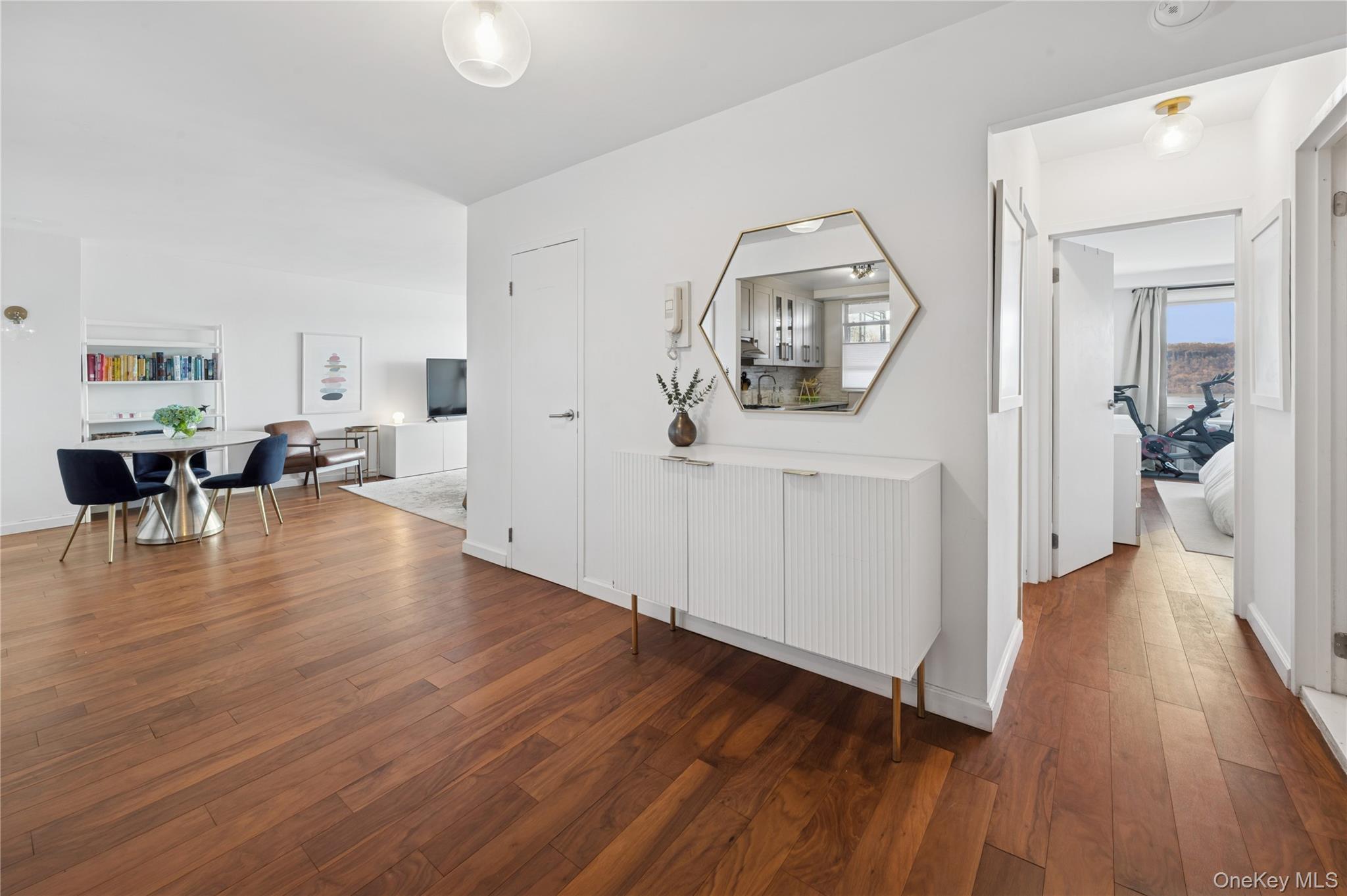 Coop Palisade  Bronx, NY 10463, MLS-952357-21