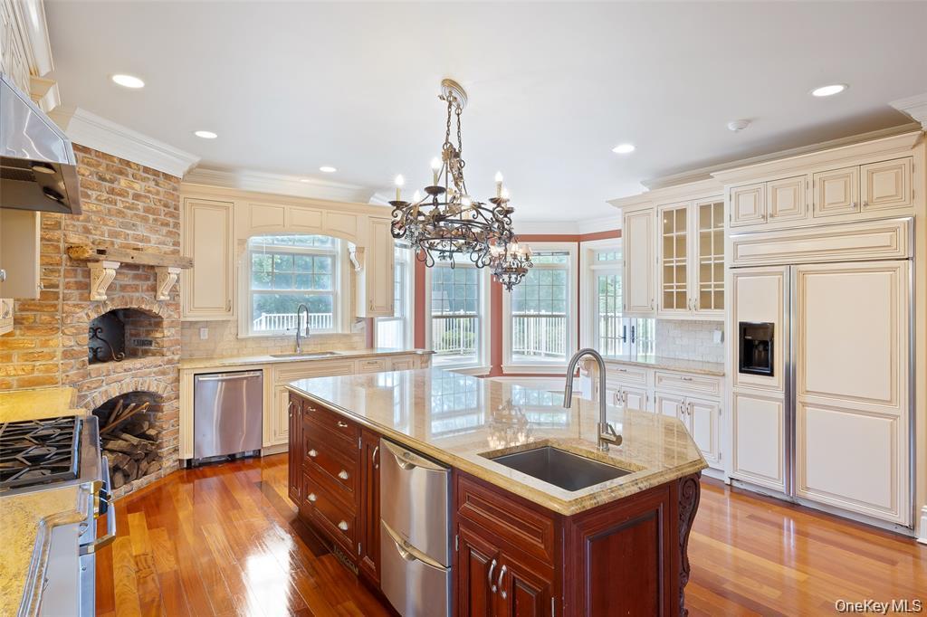 Single Family Brushy Neck Lane Suffolk County, NY 11977, MLS-952388-19