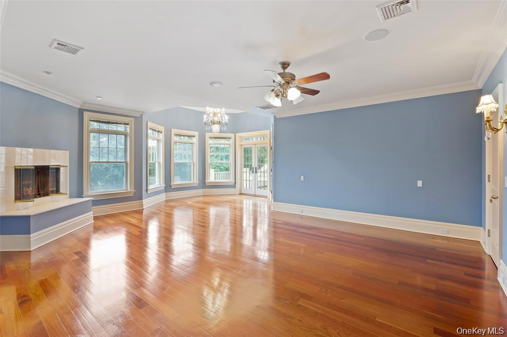 Single Family Brushy Neck Lane Suffolk County, NY 11977, MLS-952388-28