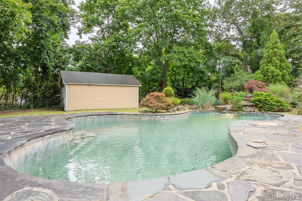 Single Family Brushy Neck Lane Suffolk County, NY 11977, MLS-952388-48