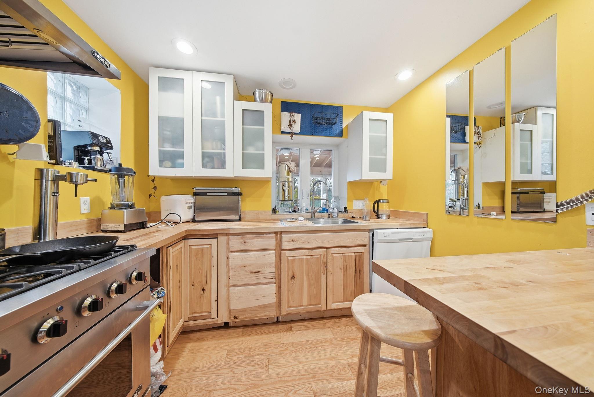 Single Family Martins  Orange County, NY 12746, MLS-952412-2