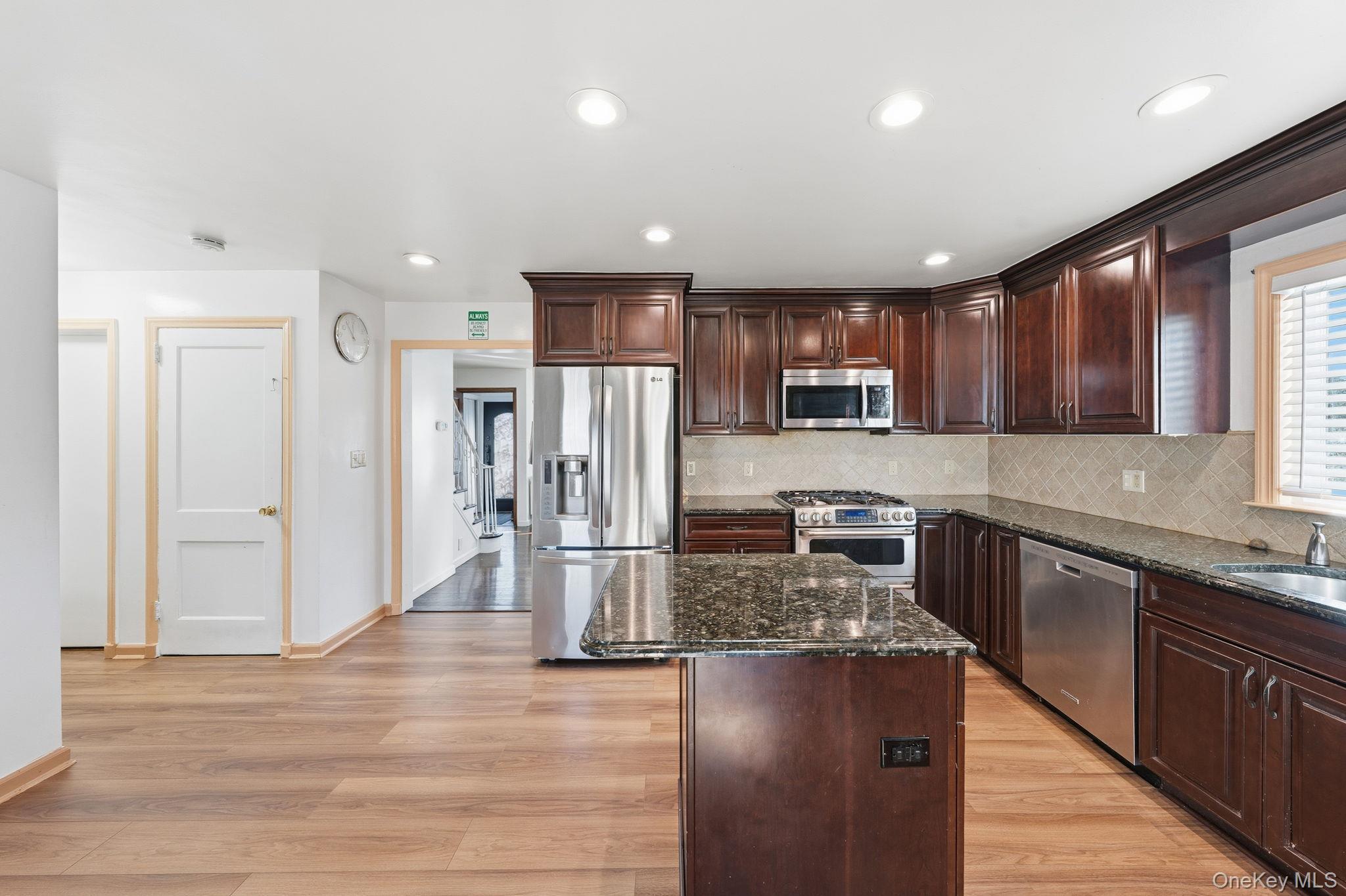 Single Family Union  Nassau County, NY 11563, MLS-952420-3